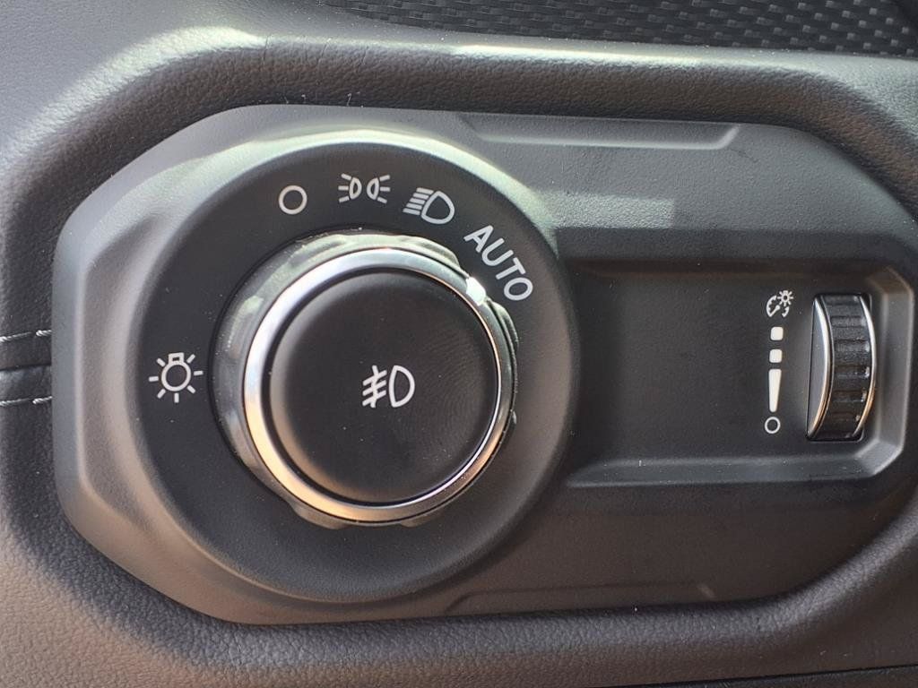 2025 Jeep Wrangler Rubicon 392 - 8