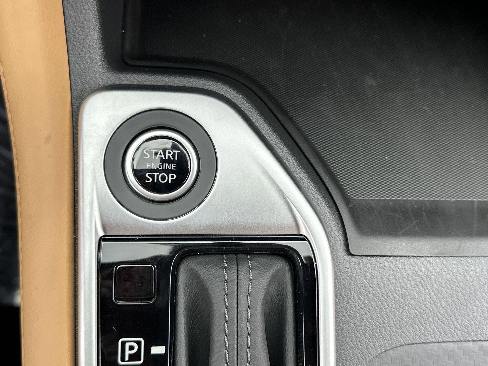 2025 Nissan Sentra SV photo 10