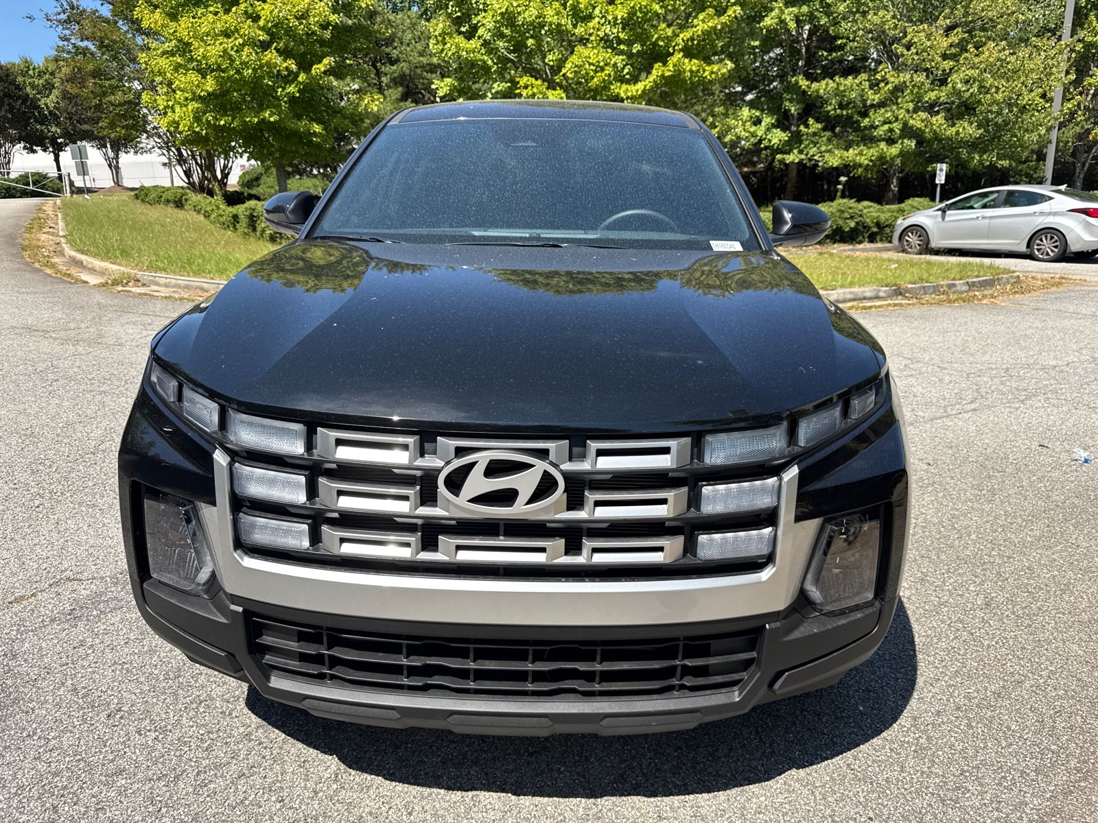 2026 Hyundai Santa Cruz SE photo 2
