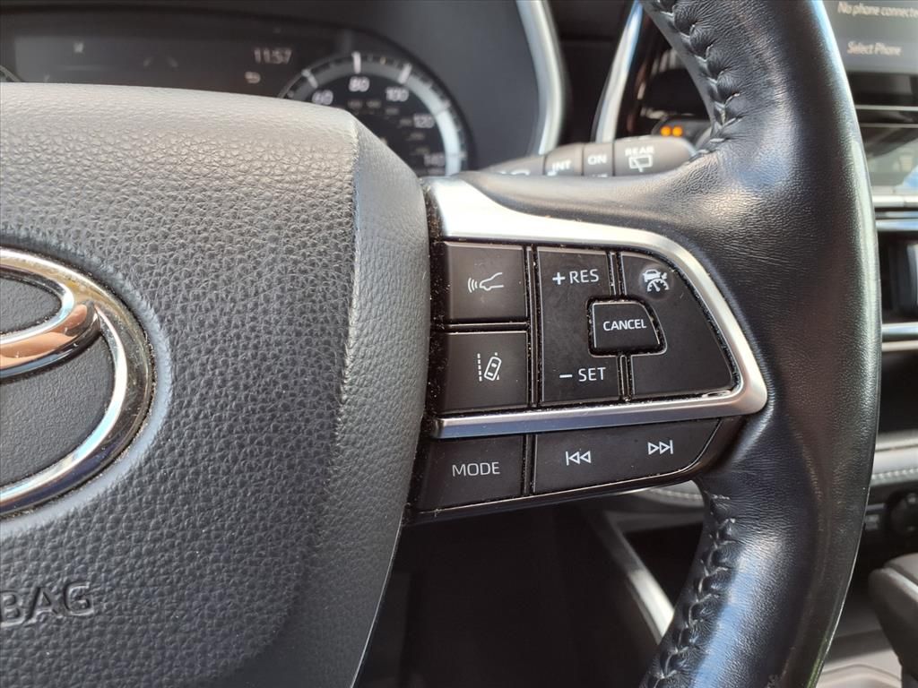 2021 Toyota Highlander XLE Gray at Gullo Toyota