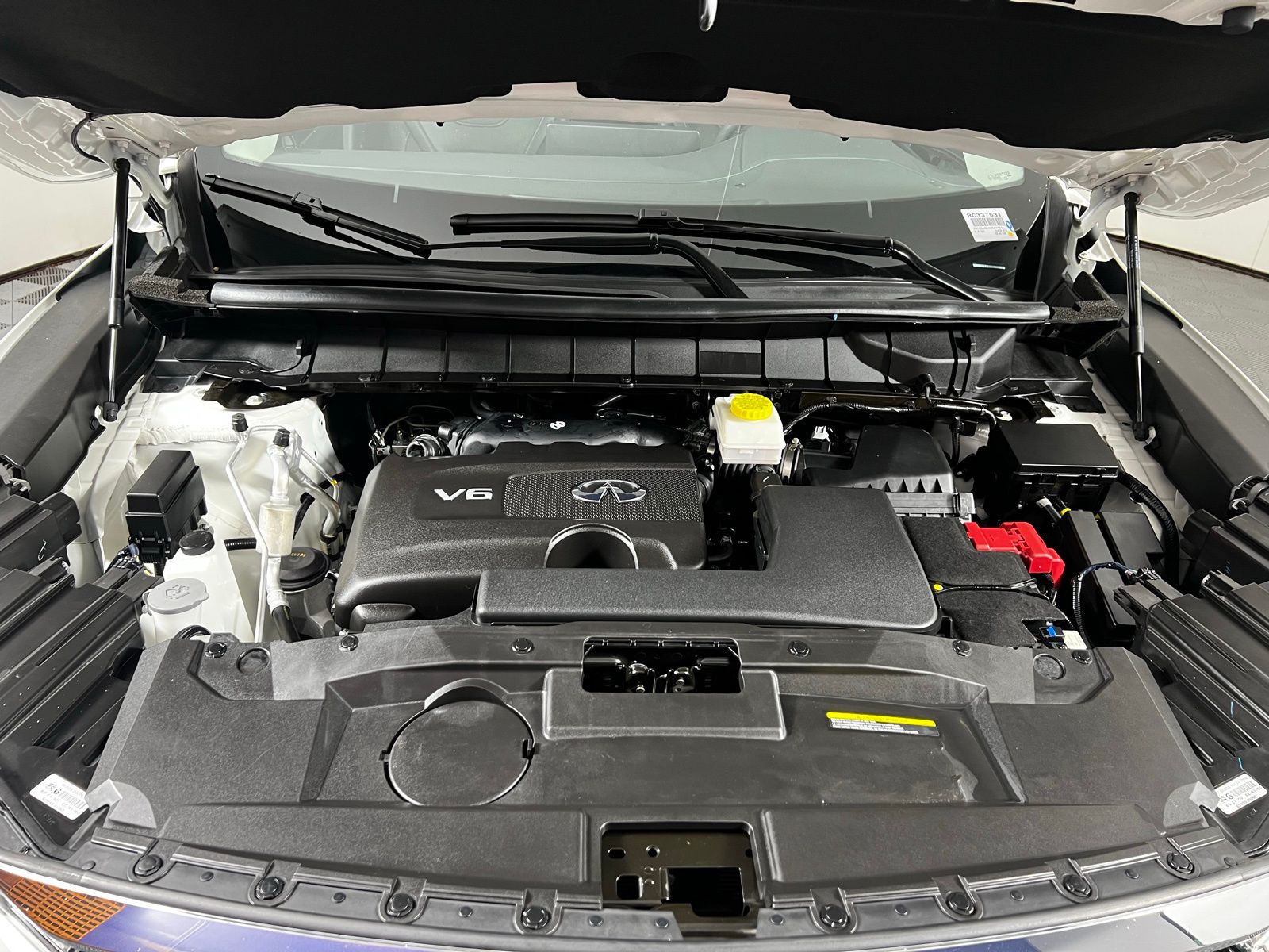 Thumbnail: 2024 INFINITI QX60 - 9