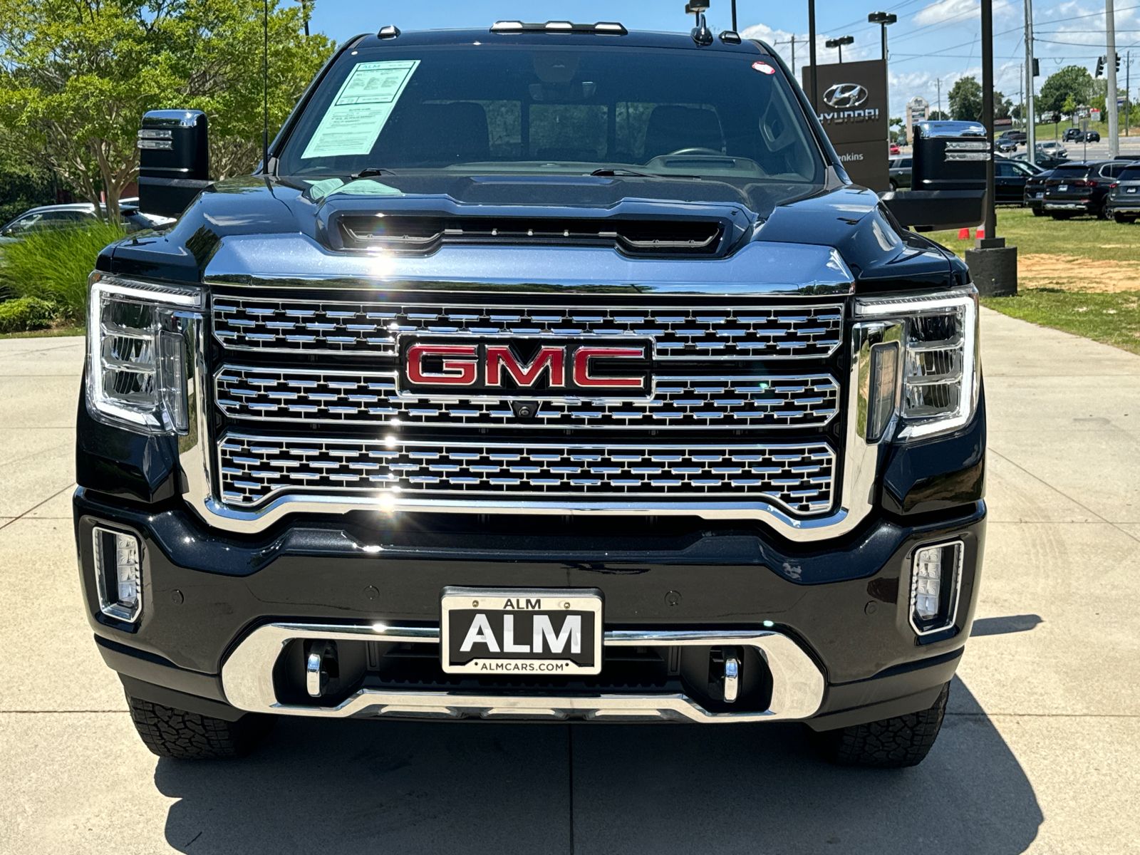 2023 GMC Sierra 2500HD Denali 2