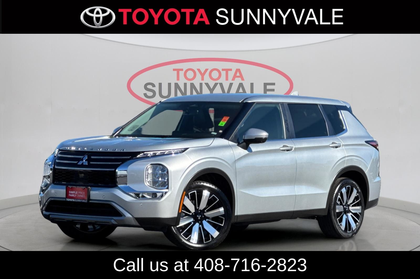 Alloy Silver Metallic 2025 Mitsubishi Outlander SUV / Crossover Front-Wheel Drive Continuously Variable Transmission