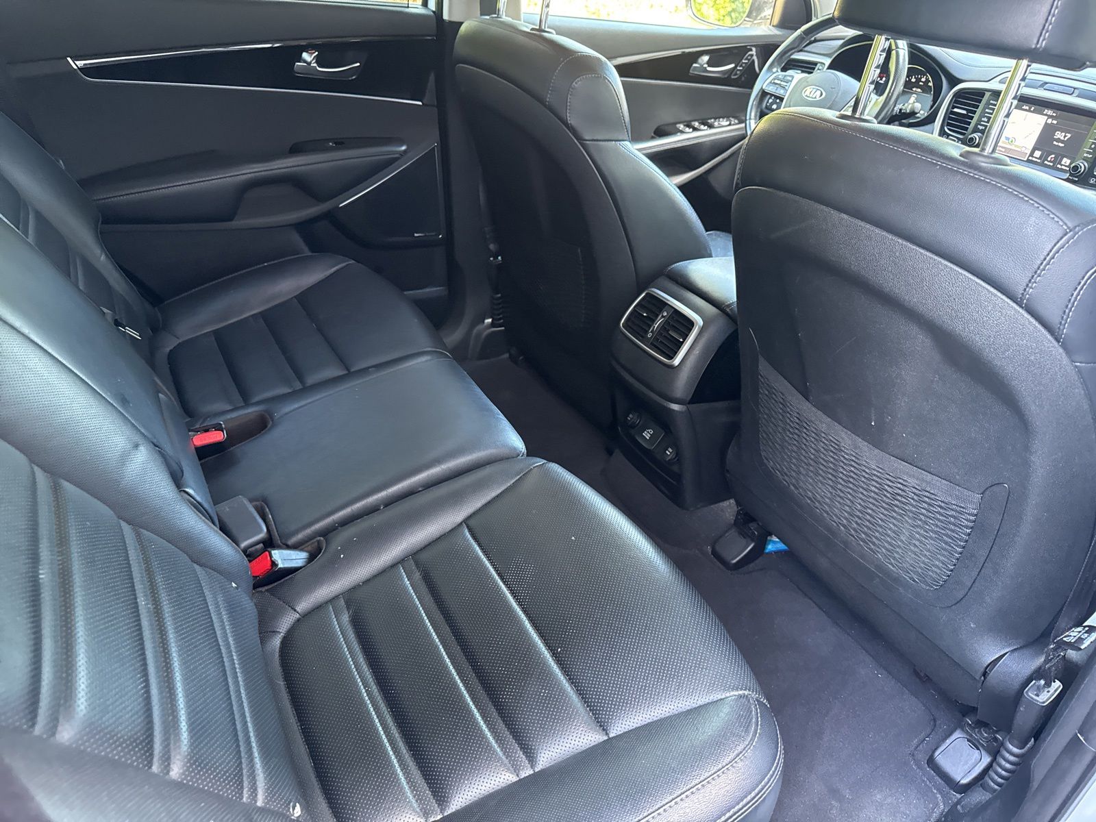 Used 2019 Snow White Pearl Kia SX image 27