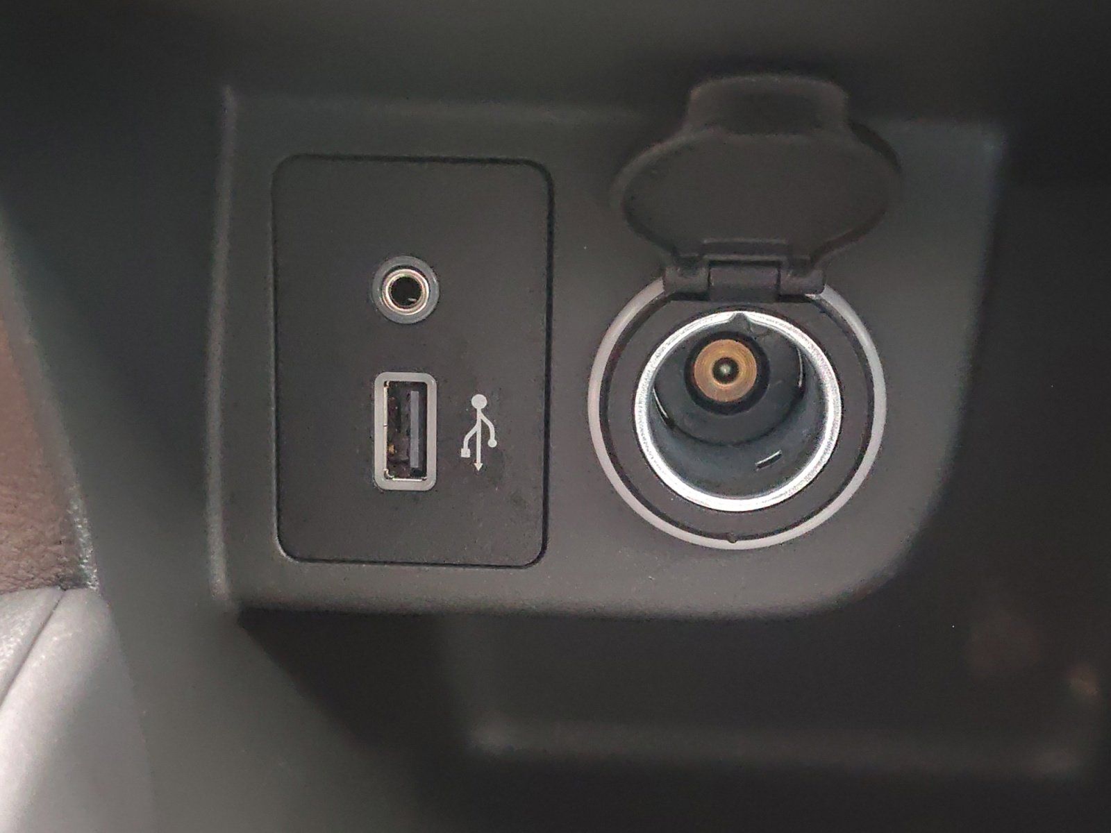 Used Car 2025 Nissan Kicks Play  S For Sale Under $25,000 In San Antonio, Texas