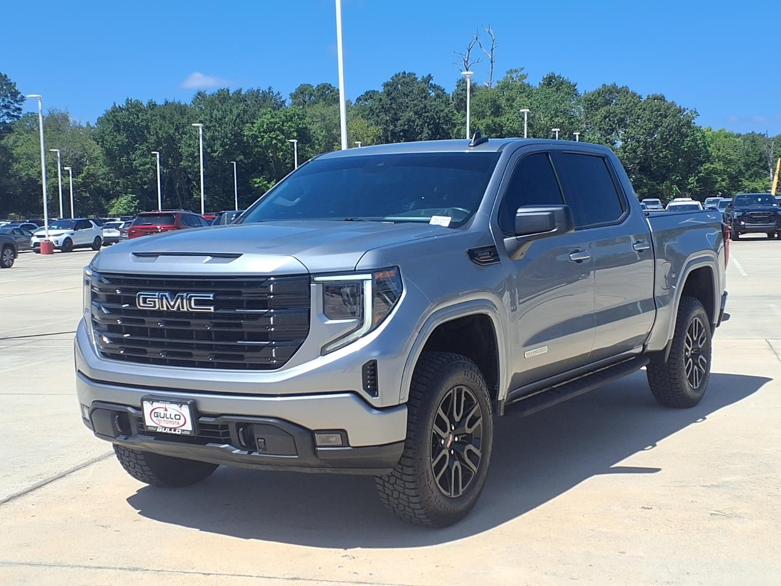 2024 GMC Sierra 1500 Elevation - 2