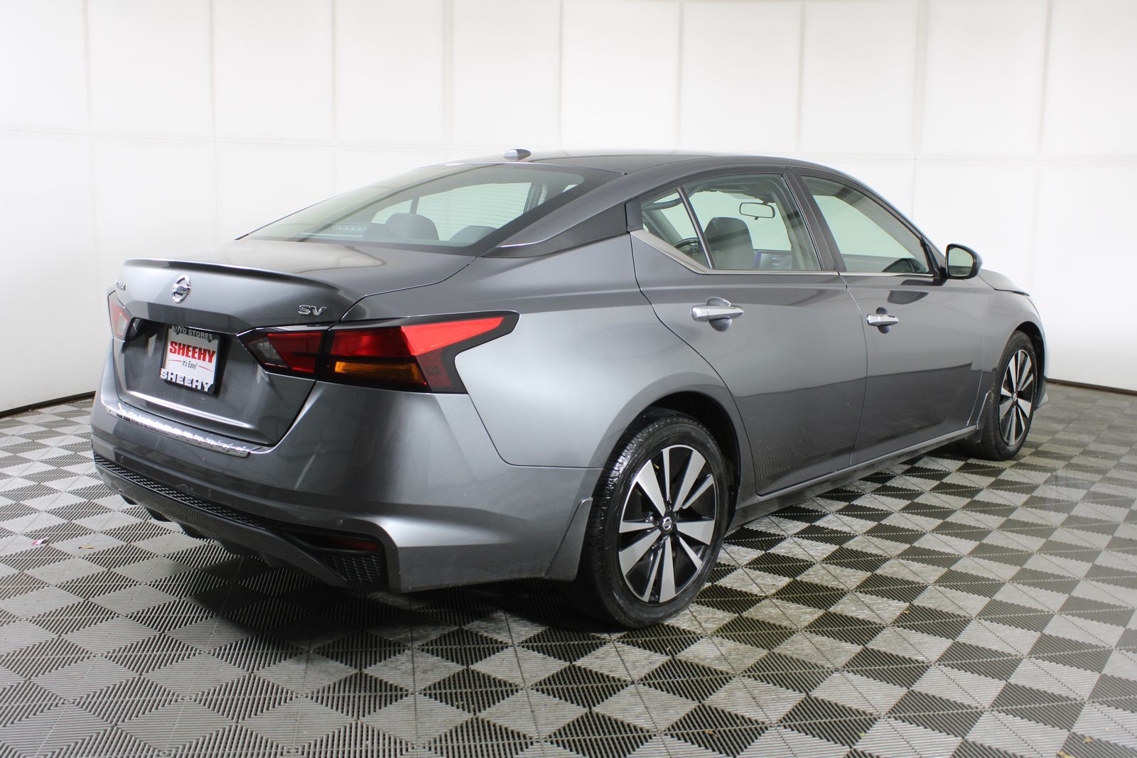Used 2022 Gray Nissan 2.5 SV image 6