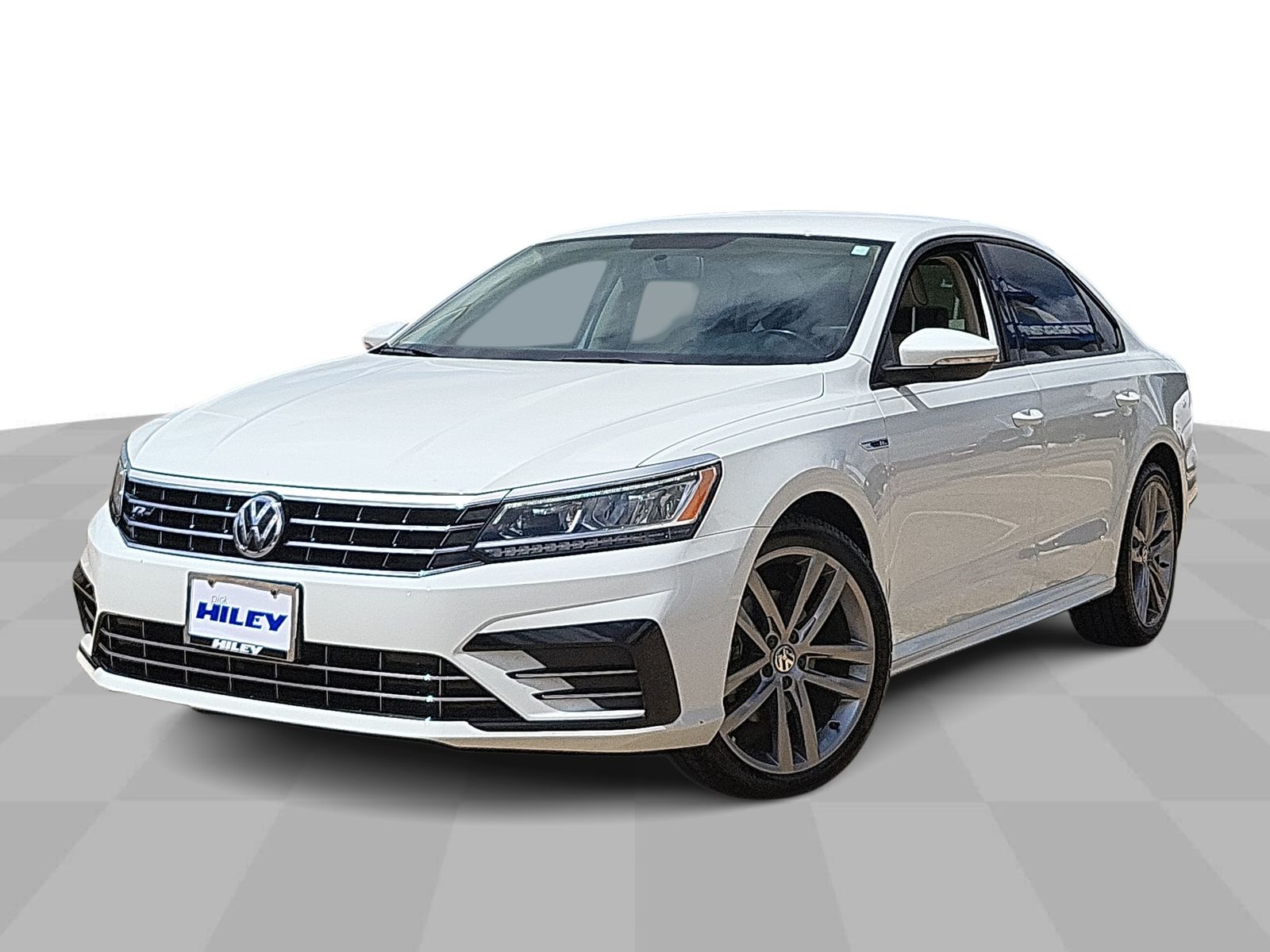 Pure White 2018 Volkswagen Passat 2.0T R-Line FWD Sedan Front-Wheel Drive 6-Speed Automatic