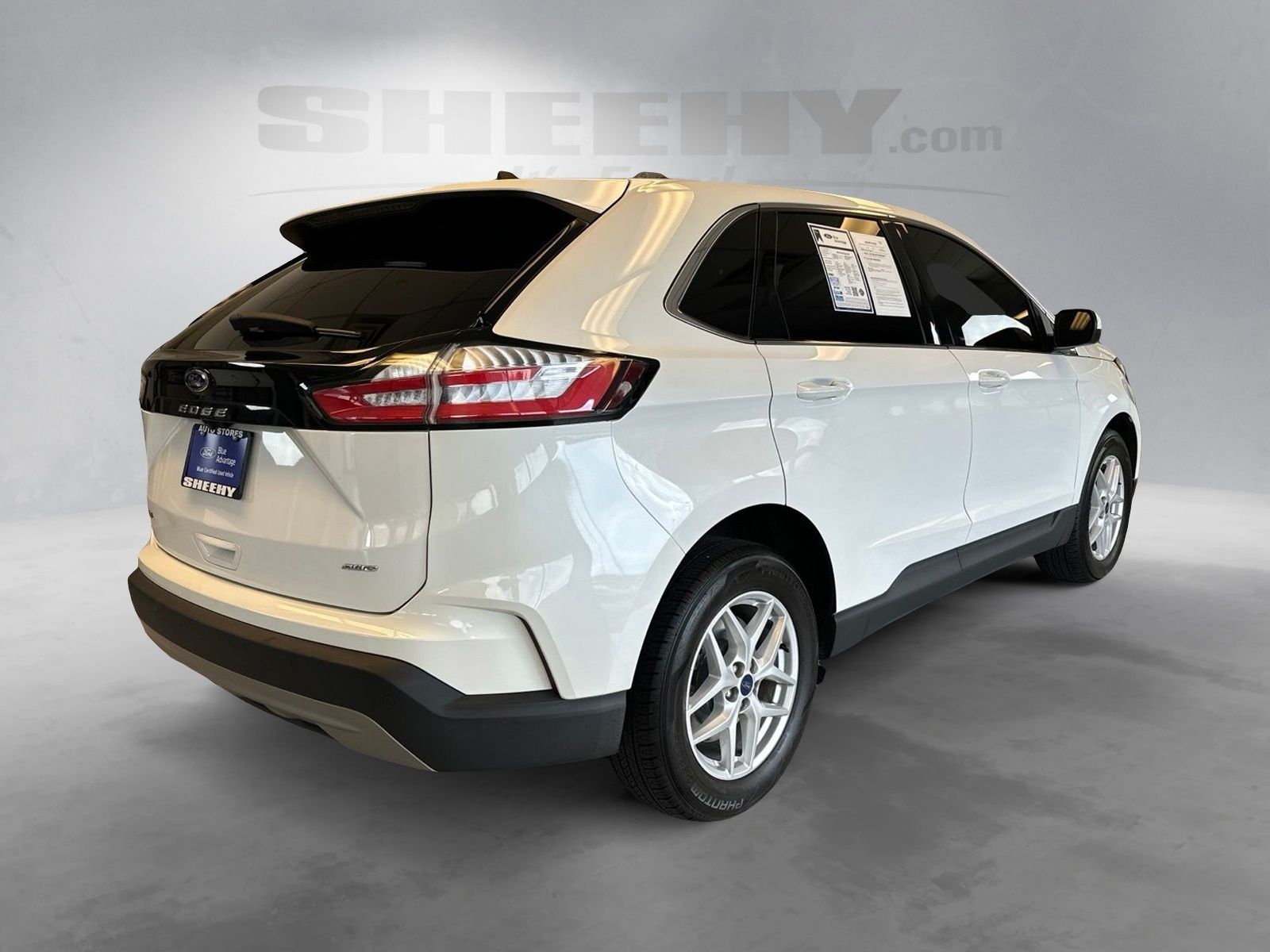 Certified Used 2022 Star White Ford SEL image 13