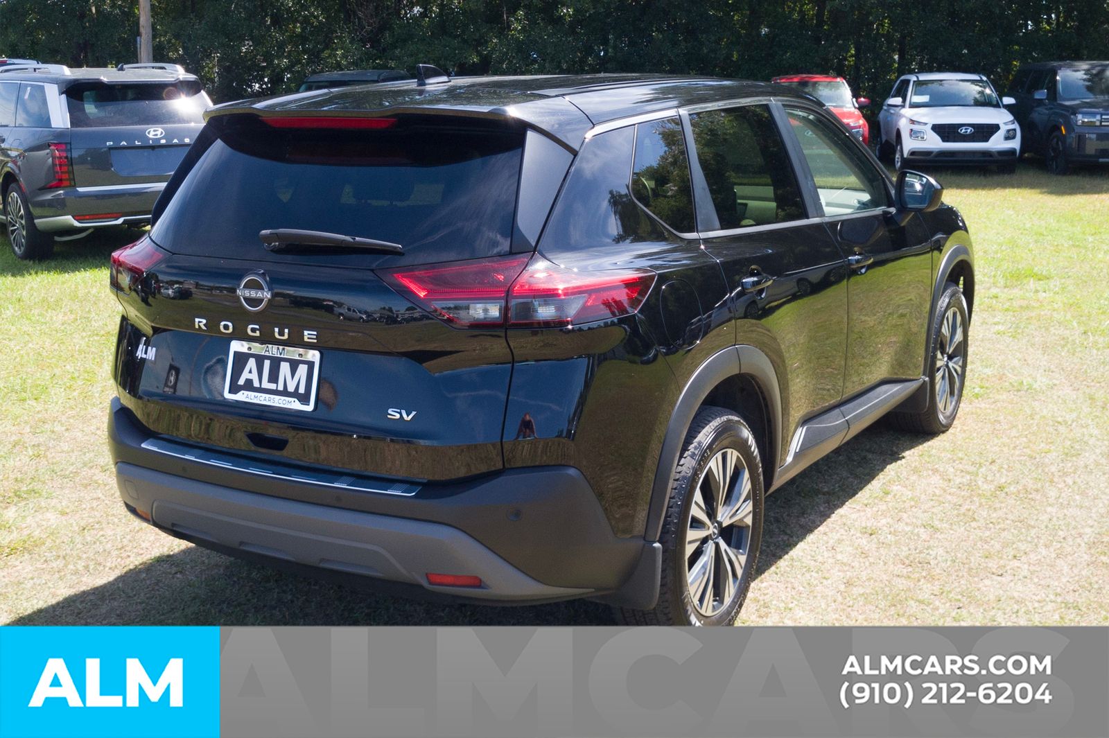 2023 Nissan Rogue SV photo 5