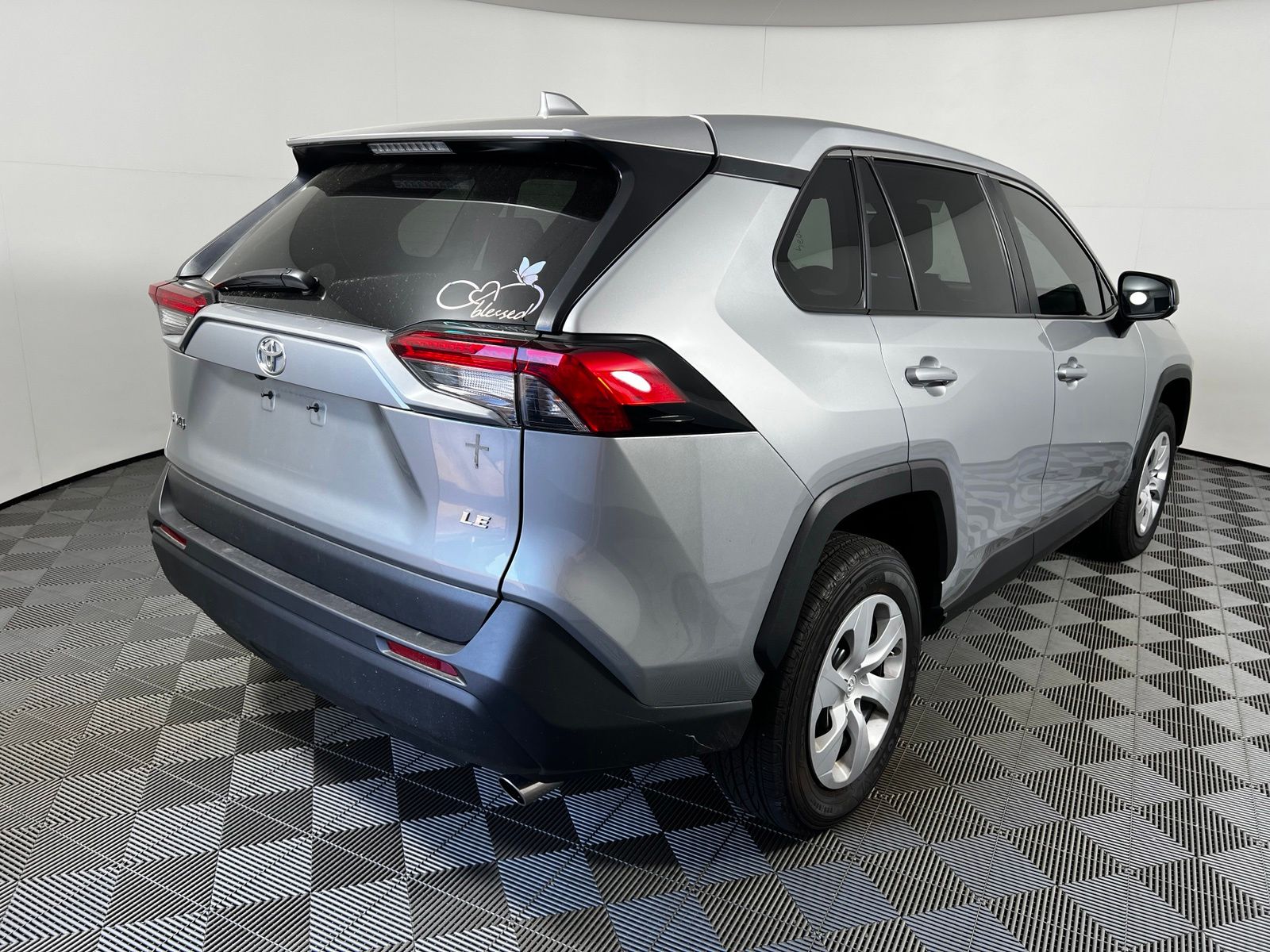 Thumbnail: 2025 Toyota RAV4 - 5