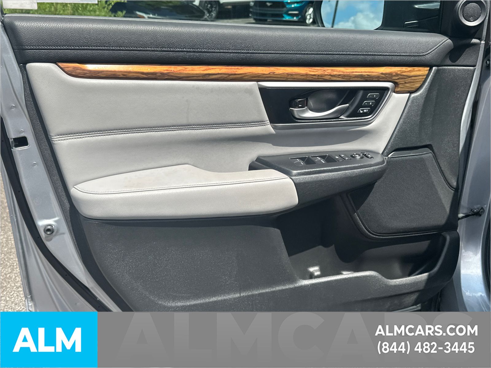 Used 2018 Blue Honda EX-L image 11