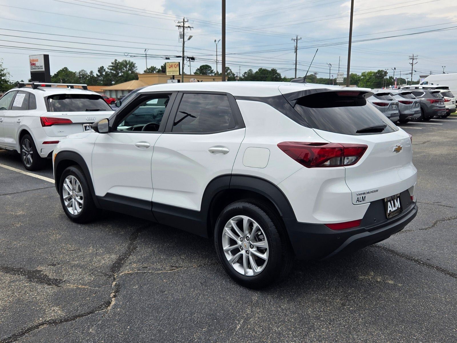 Used 2024 White Chevrolet LS image 9