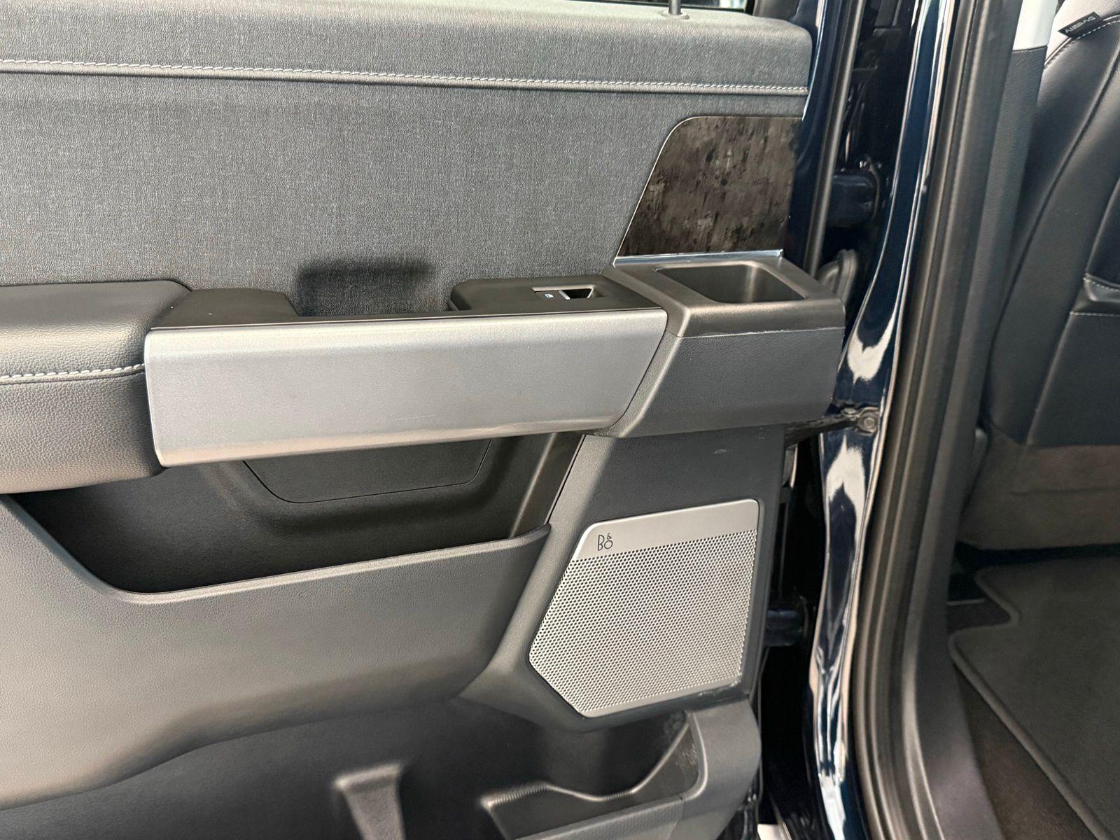 Used 2022 Blue Ford Lariat image 26