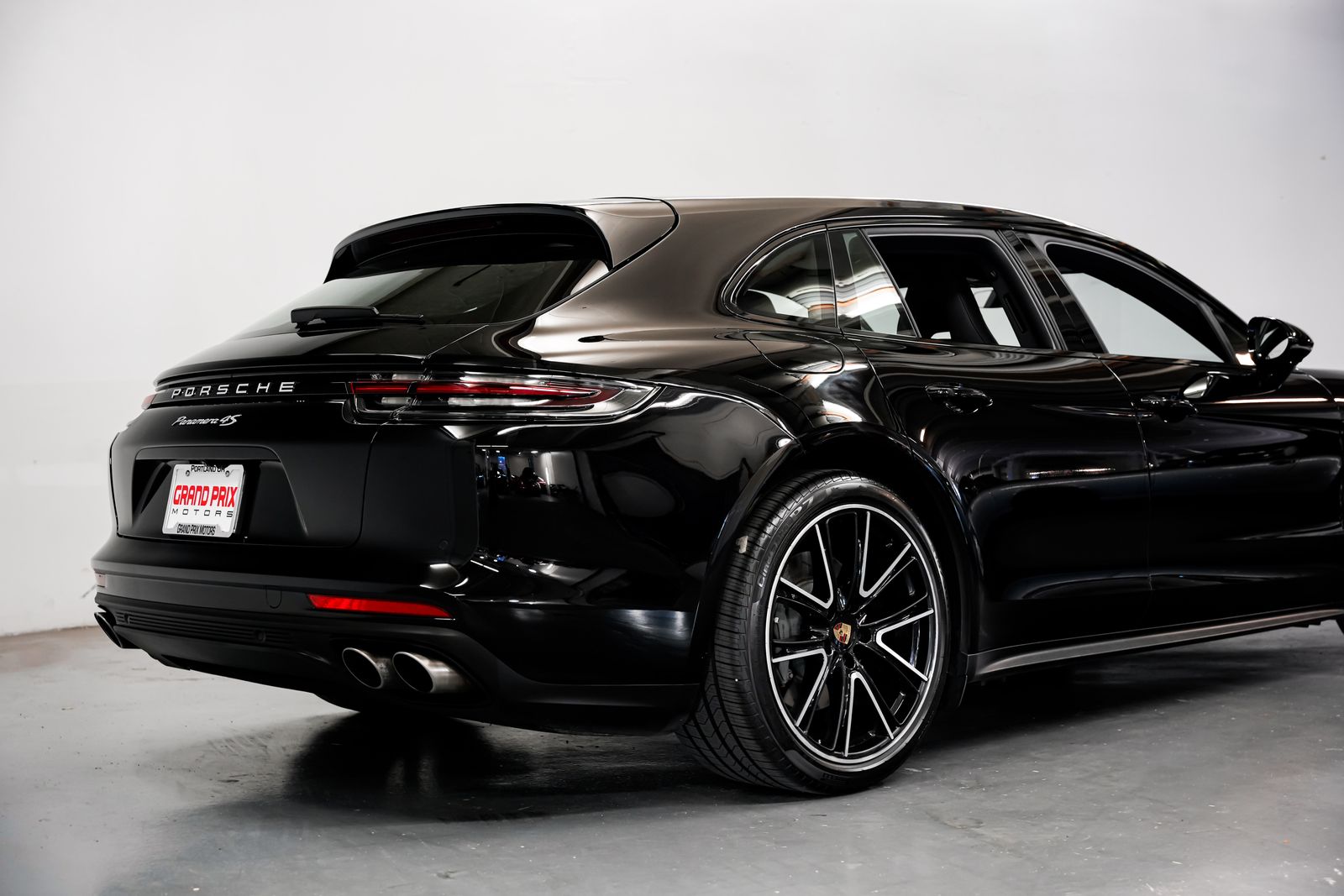 2018 Porsche Panamera Sport Turismo 4S — photo 42