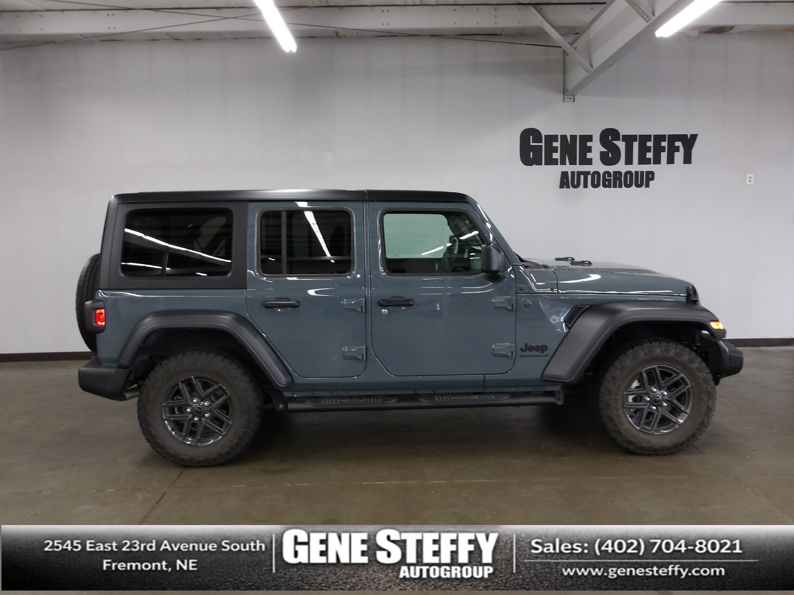 Anvil Clear Coat 2024 Jeep Wrangler SUV / Crossover Four-Wheel Drive 8-Speed Automatic