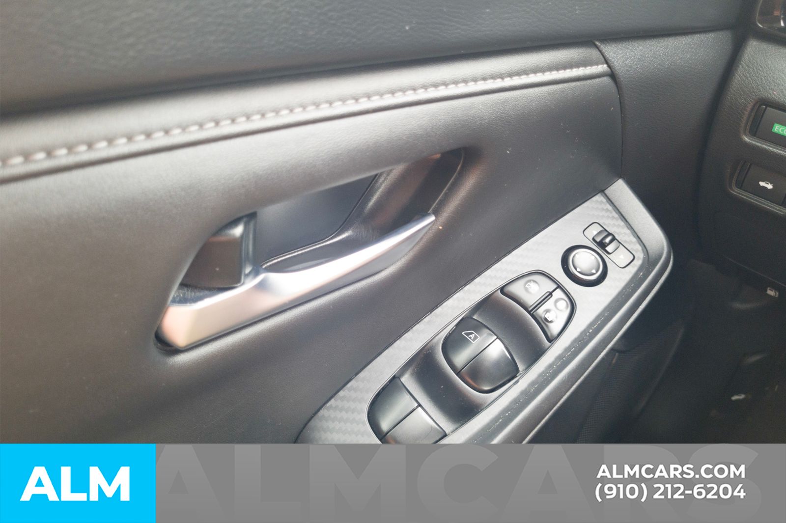 Used 2024 Electric Blue Metallic Nissan SV image 15