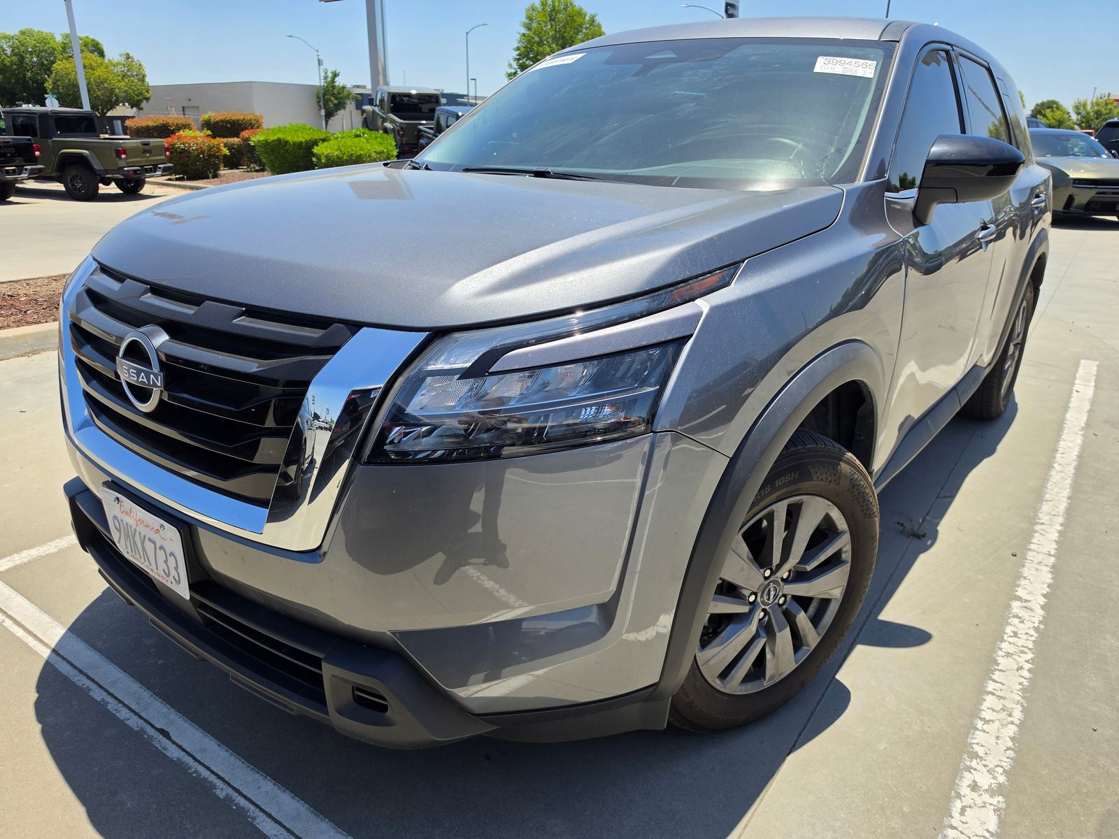 2024 Nissan Pathfinder S