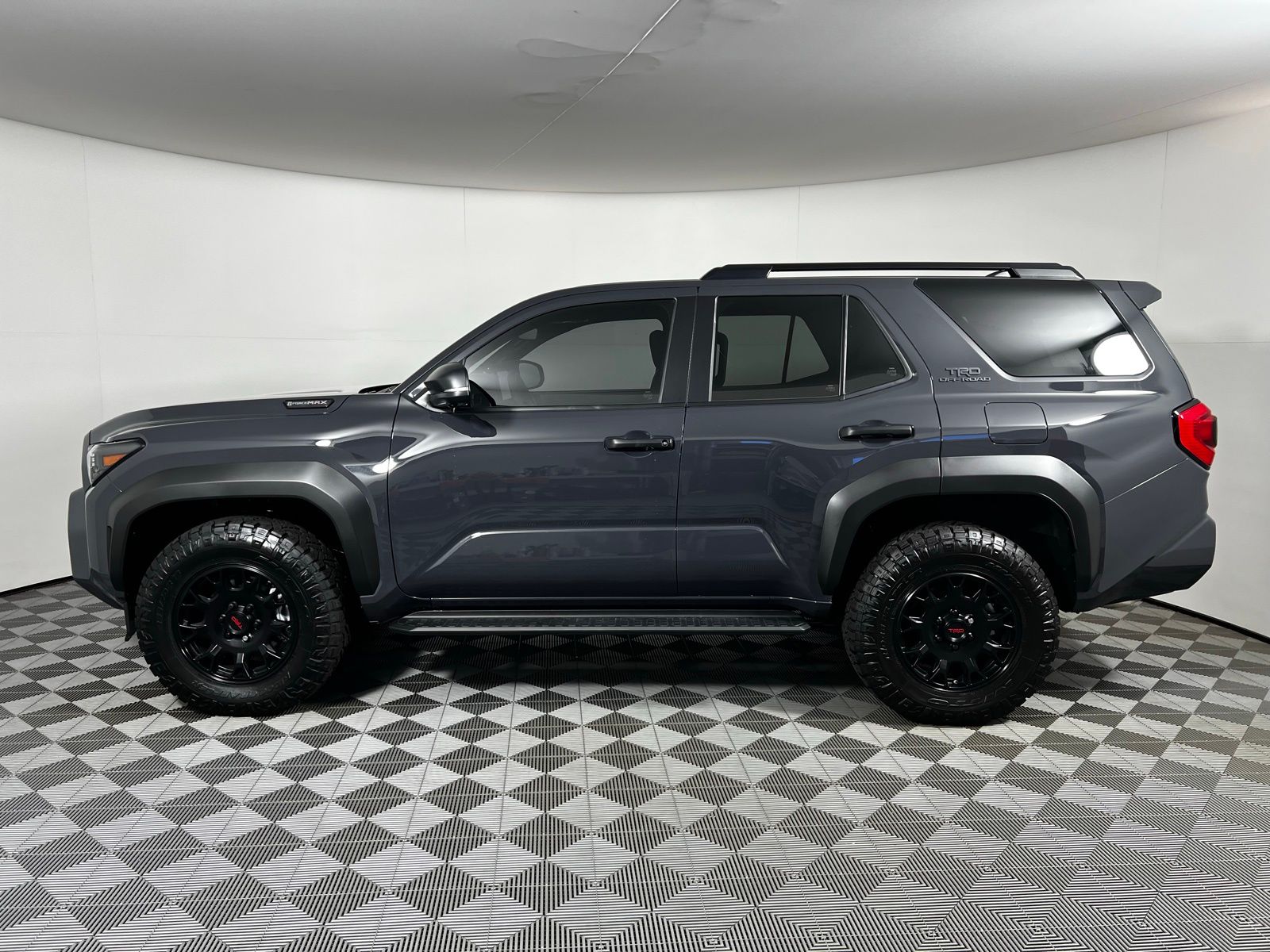 Thumbnail: 2025 Toyota 4Runner - 8