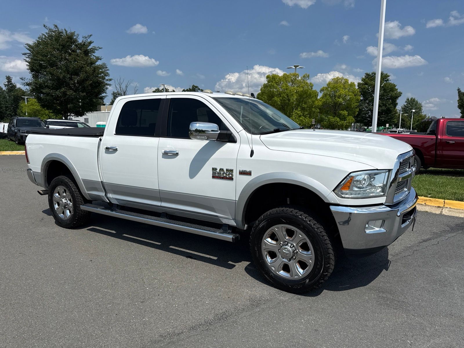 Bright White Clearcoat 2015 RAM 2500 Pickup Truck Four-Wheel Drive 6-Speed Automatic