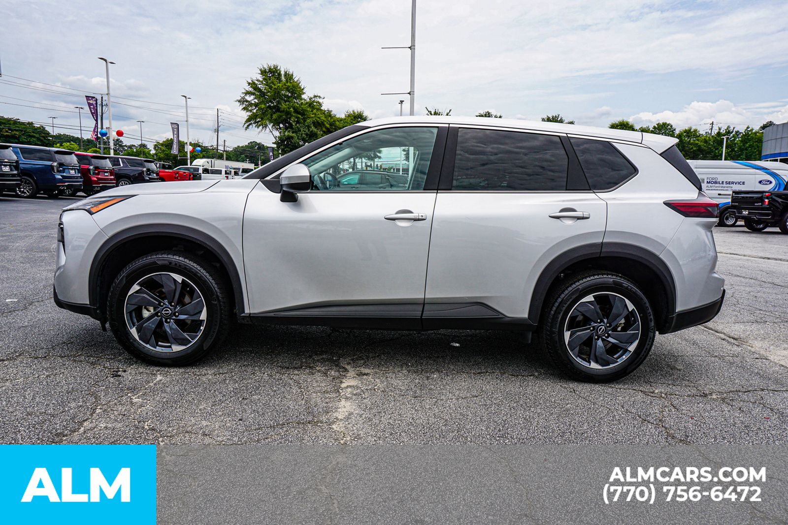 Used 2025 Silver Nissan SV image 9