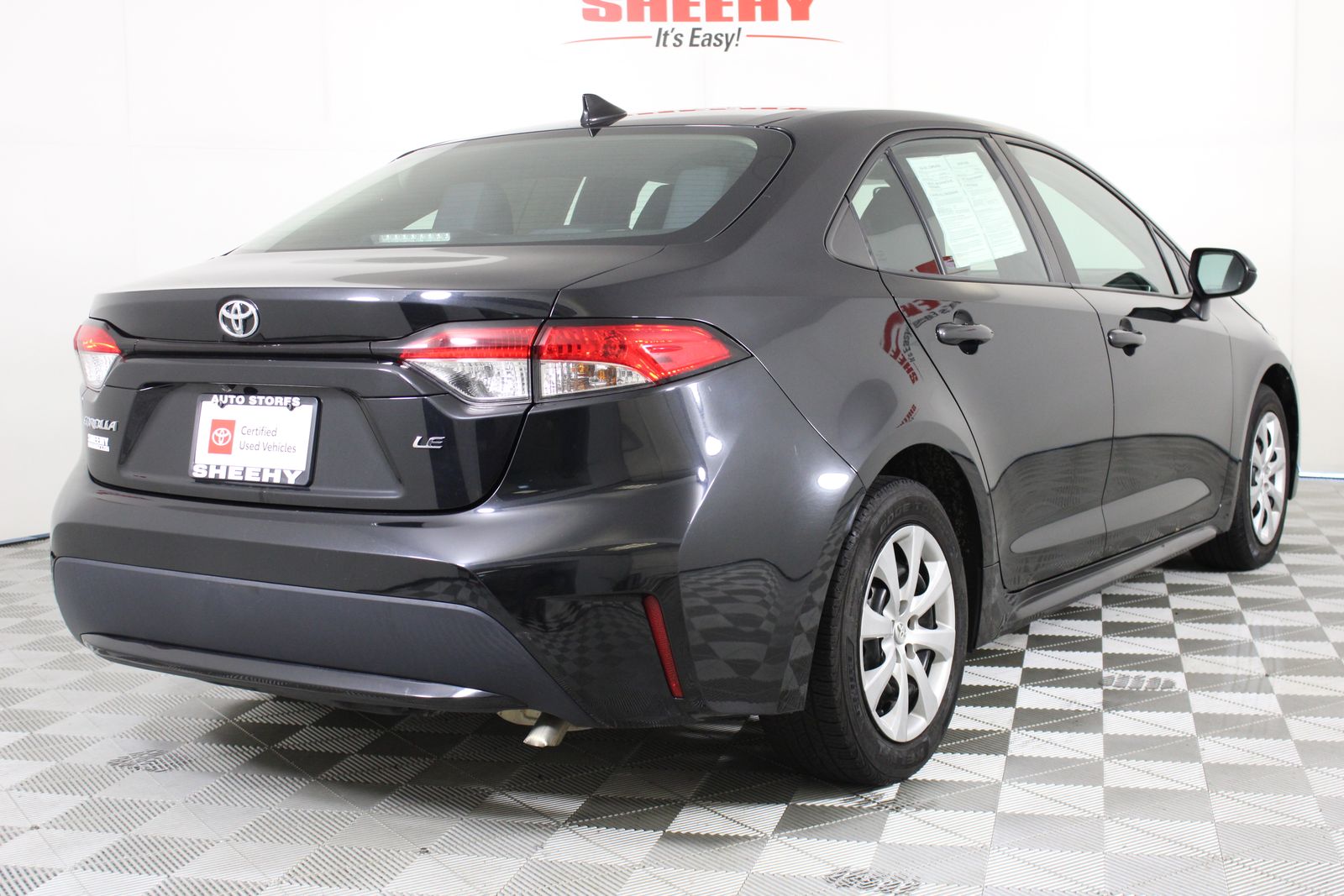 Used 2022 Black Toyota LE image 7