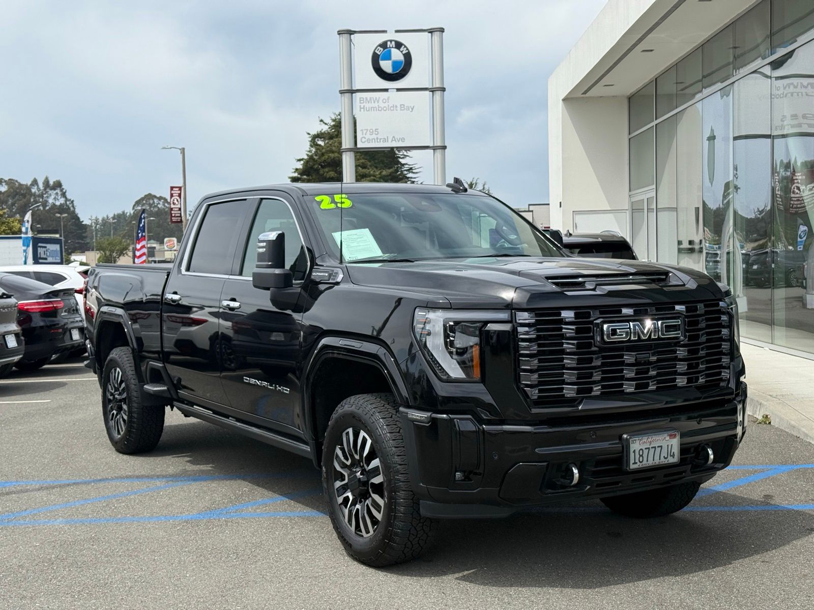 2025 GMC Sierra 2500HD Denali Ultimate Crew Cab 4WD