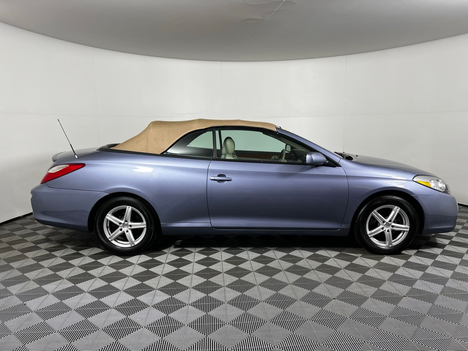 Thumbnail: 2007 Toyota Camry Solara - 4