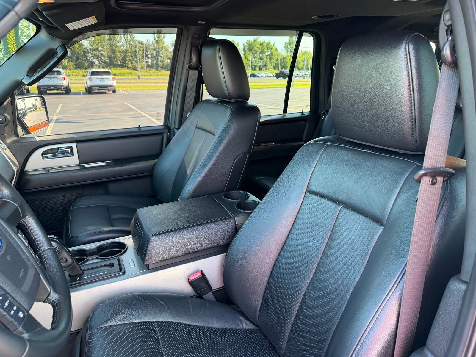 2017 Ford Expedition image 13