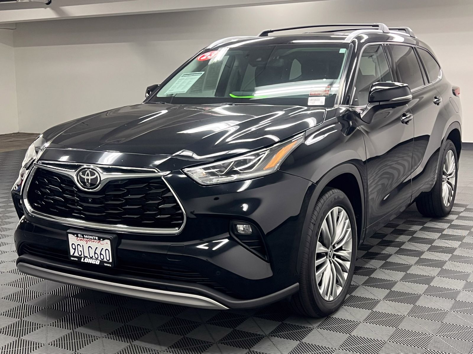 used 2023 Toyota Highlander car, priced at $39,388