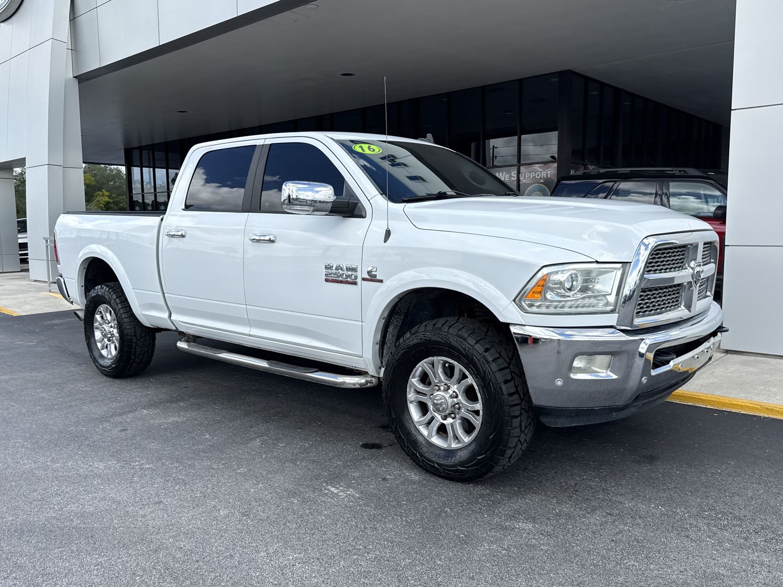 Bright White Clearcoat 2016 RAM 2500 Pickup Truck Four-Wheel Drive 6-Speed Automatic