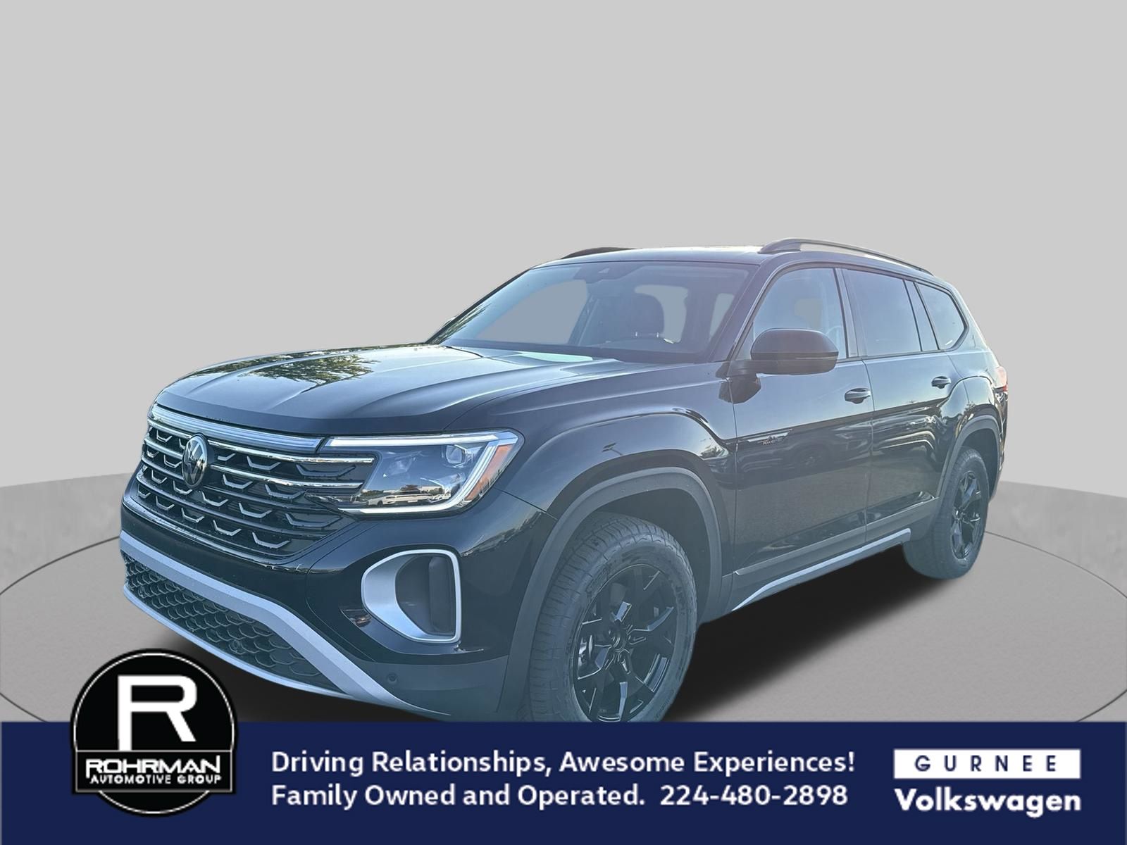 Deep Black Pearl 2026 Volkswagen Atlas SUV / Crossover All-Wheel Drive 8-Speed Automatic