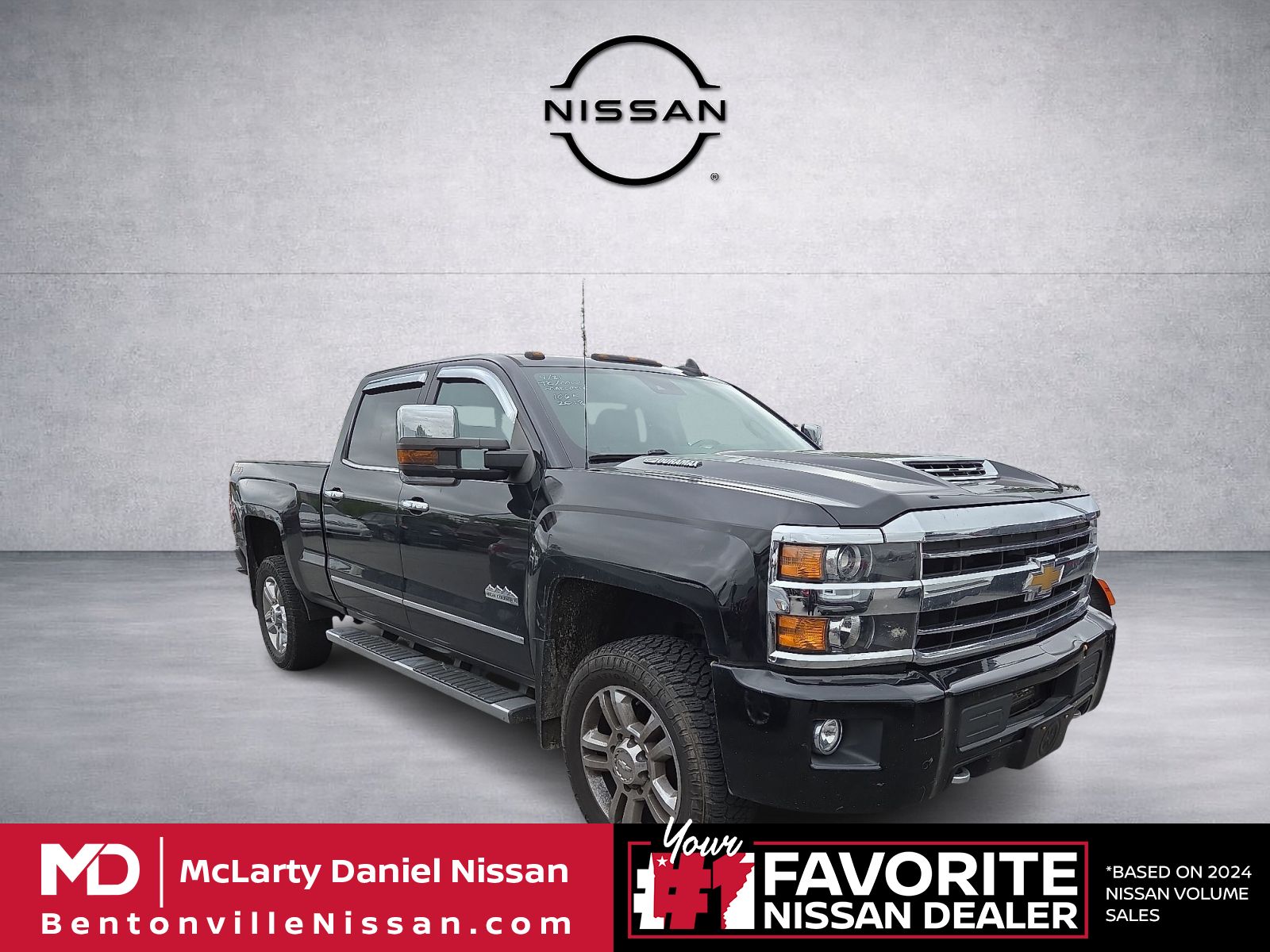 Black 2018 Chevrolet Silverado 2500HD High Country Crew Cab 4WD Pickup Truck Four-Wheel Drive 6-Speed Automatic