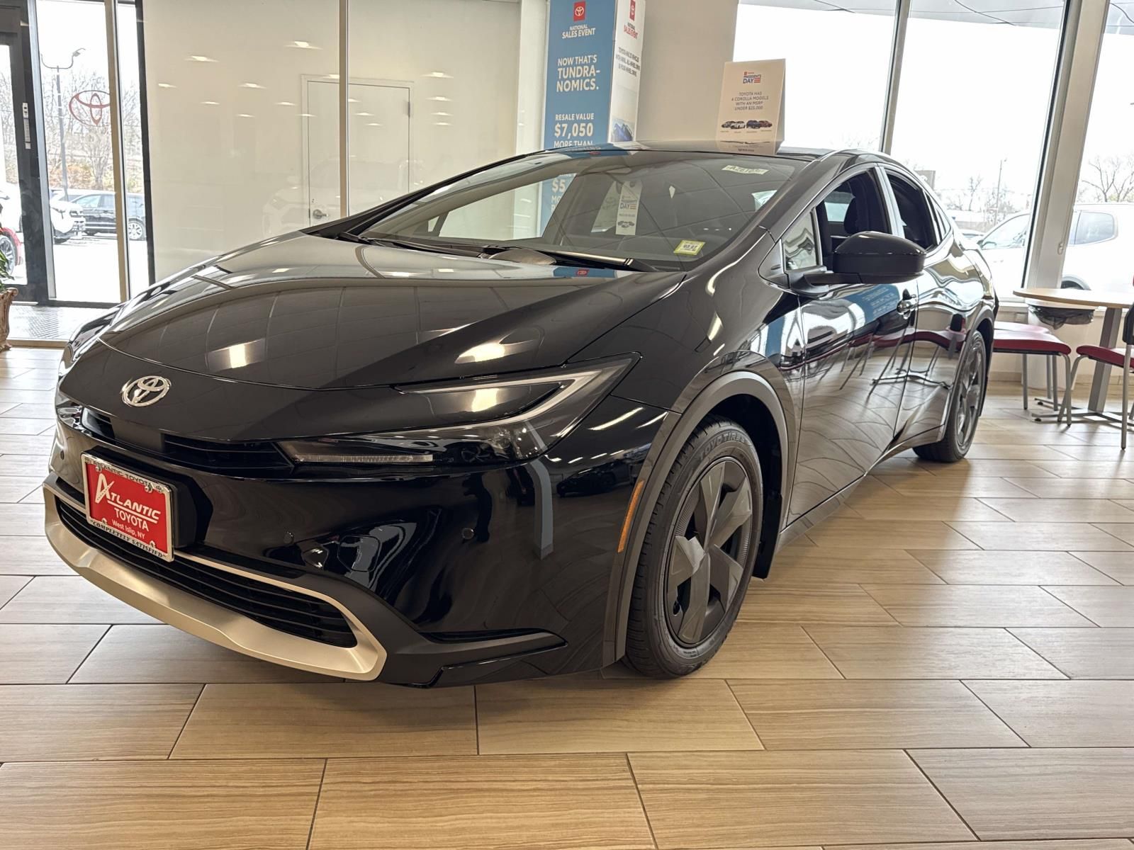 2026 Toyota Prius Plug-In Hybrid SE FWD