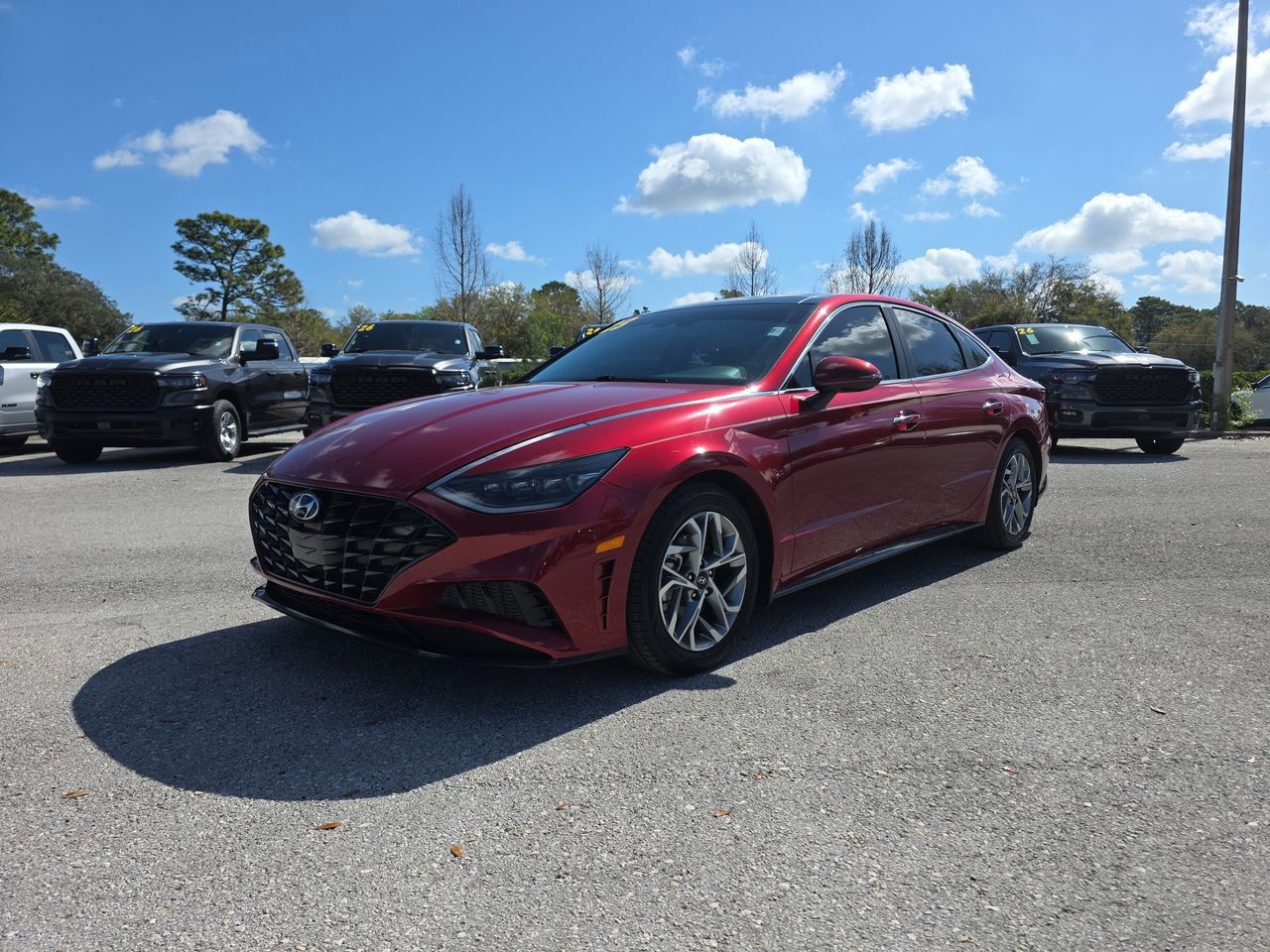 Ultimate Red 2023 Hyundai Sonata SEL FWD Sedan Front-Wheel Drive 8-Speed Automatic