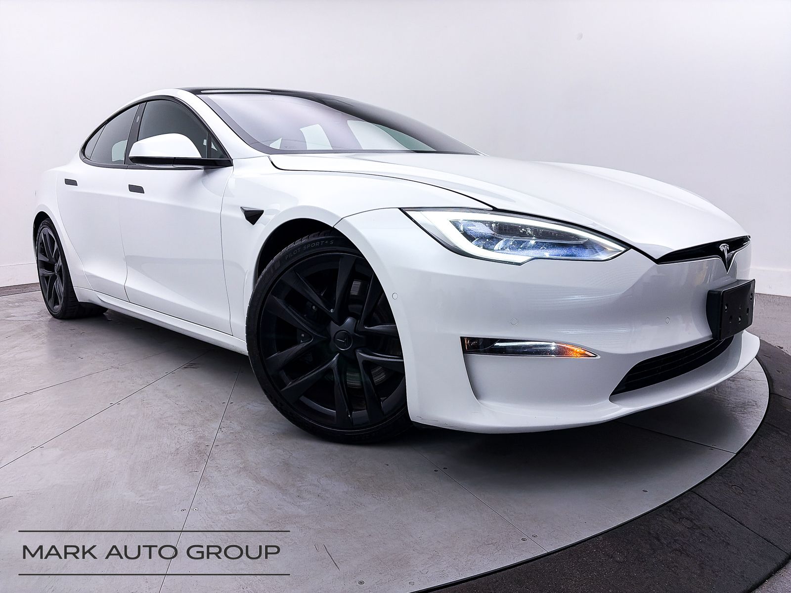 2021 Tesla Model S Plaid