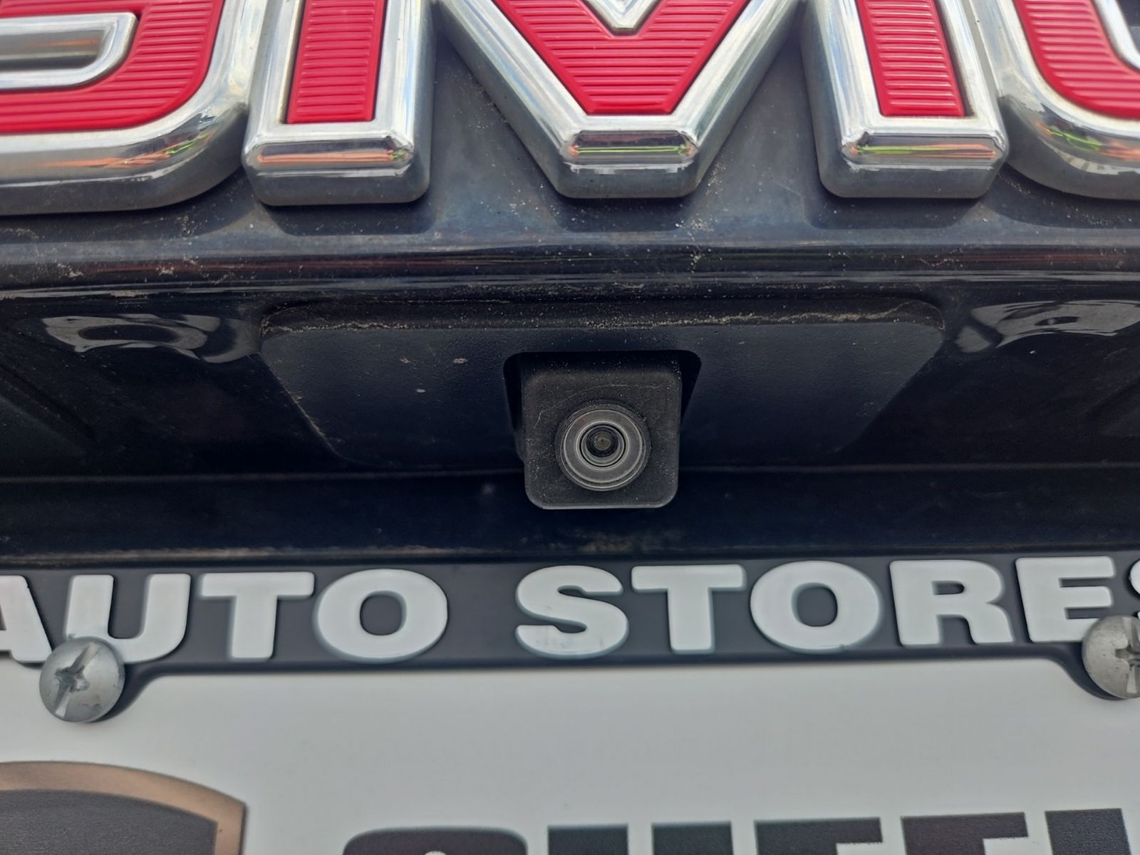 Used 2020 Black GMC SLT image 33