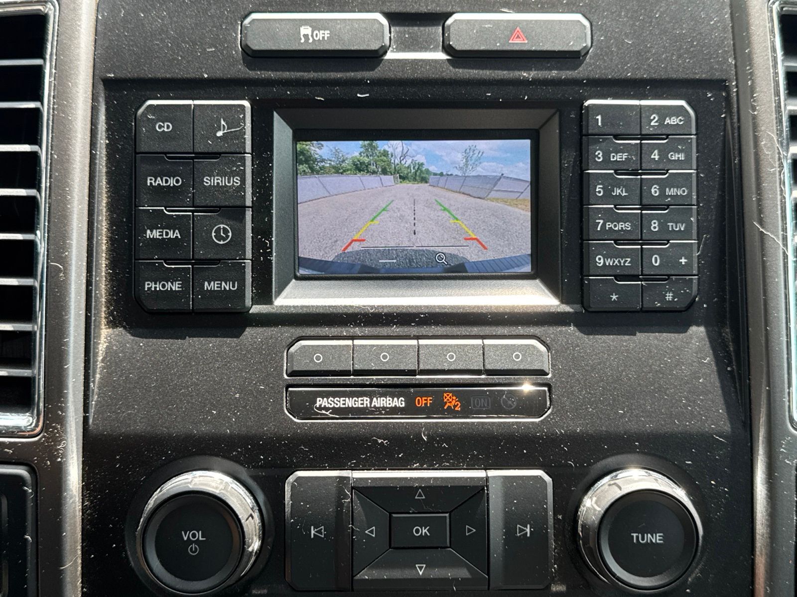 Used 2015 Oxford White Ford XLT image 16