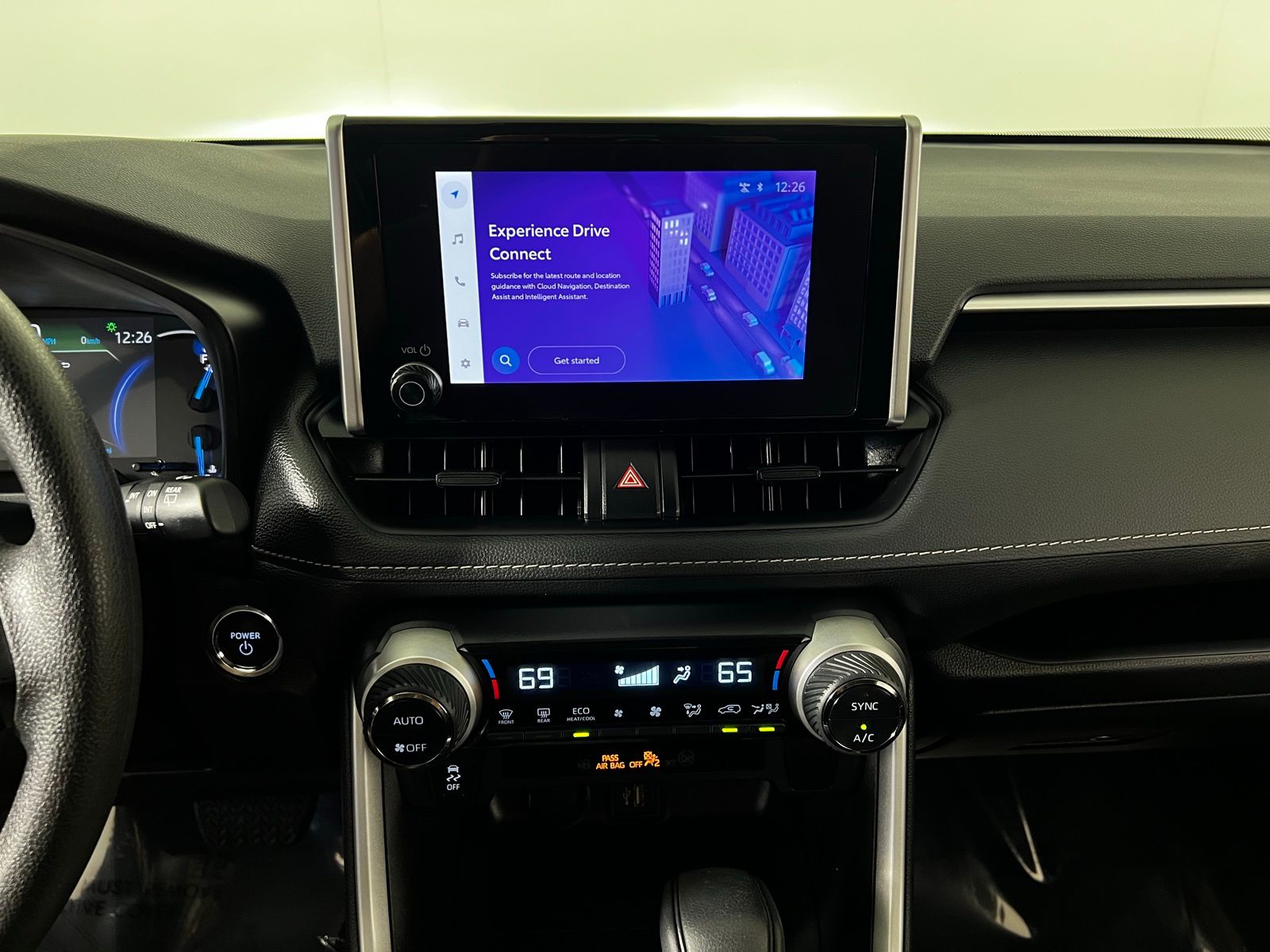 Thumbnail: 2025 Toyota RAV4 - 18