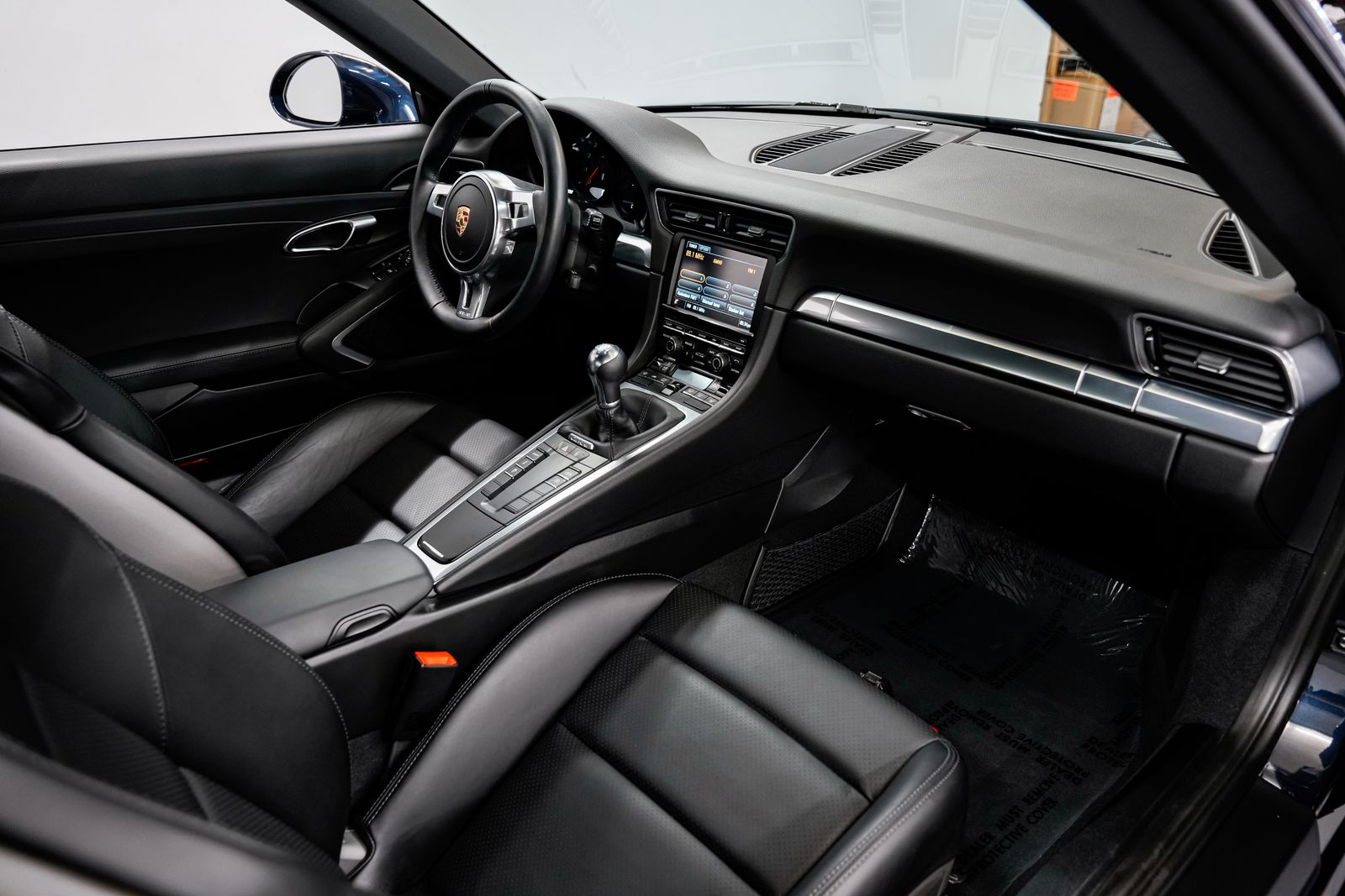 2014 Porsche 911 Carrera 4 — photo 26