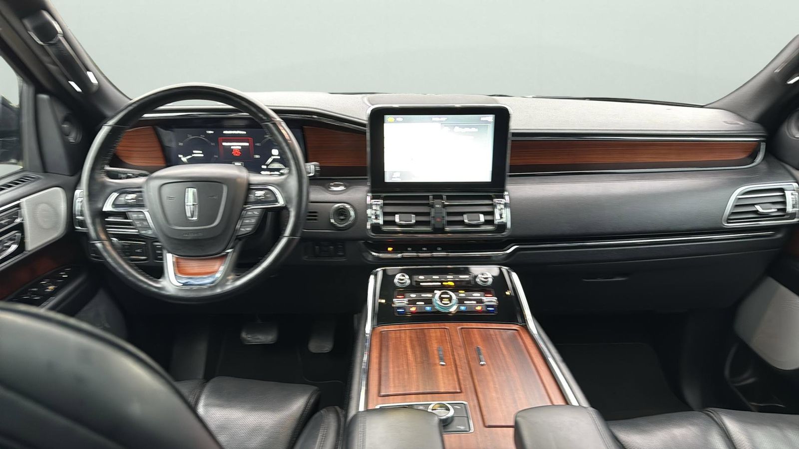 Used Car 2018 Lincoln Navigator L  L Reserve For Sale Under $40,000 In Austin, Texas