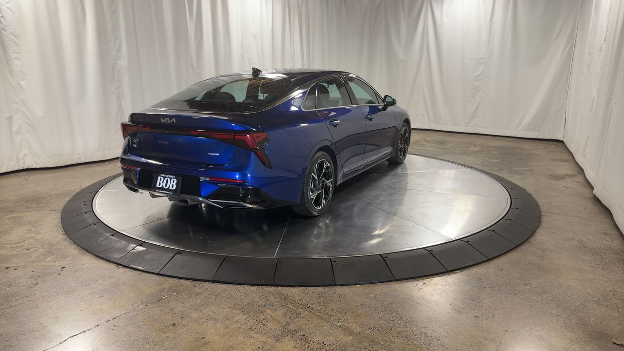 2025 Kia K5 GT-Line photo 9