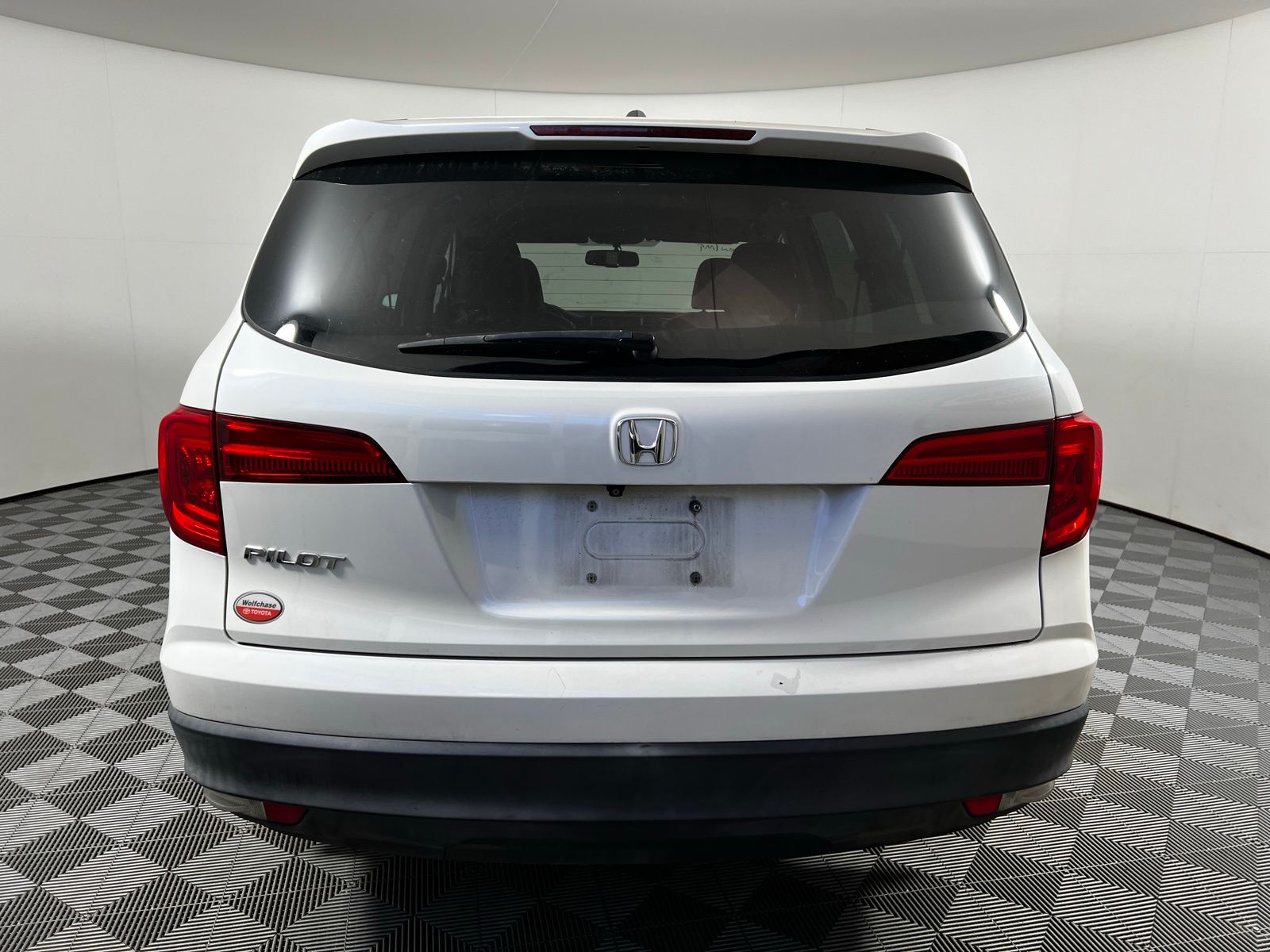 Thumbnail: 2018 Honda Pilot - 6