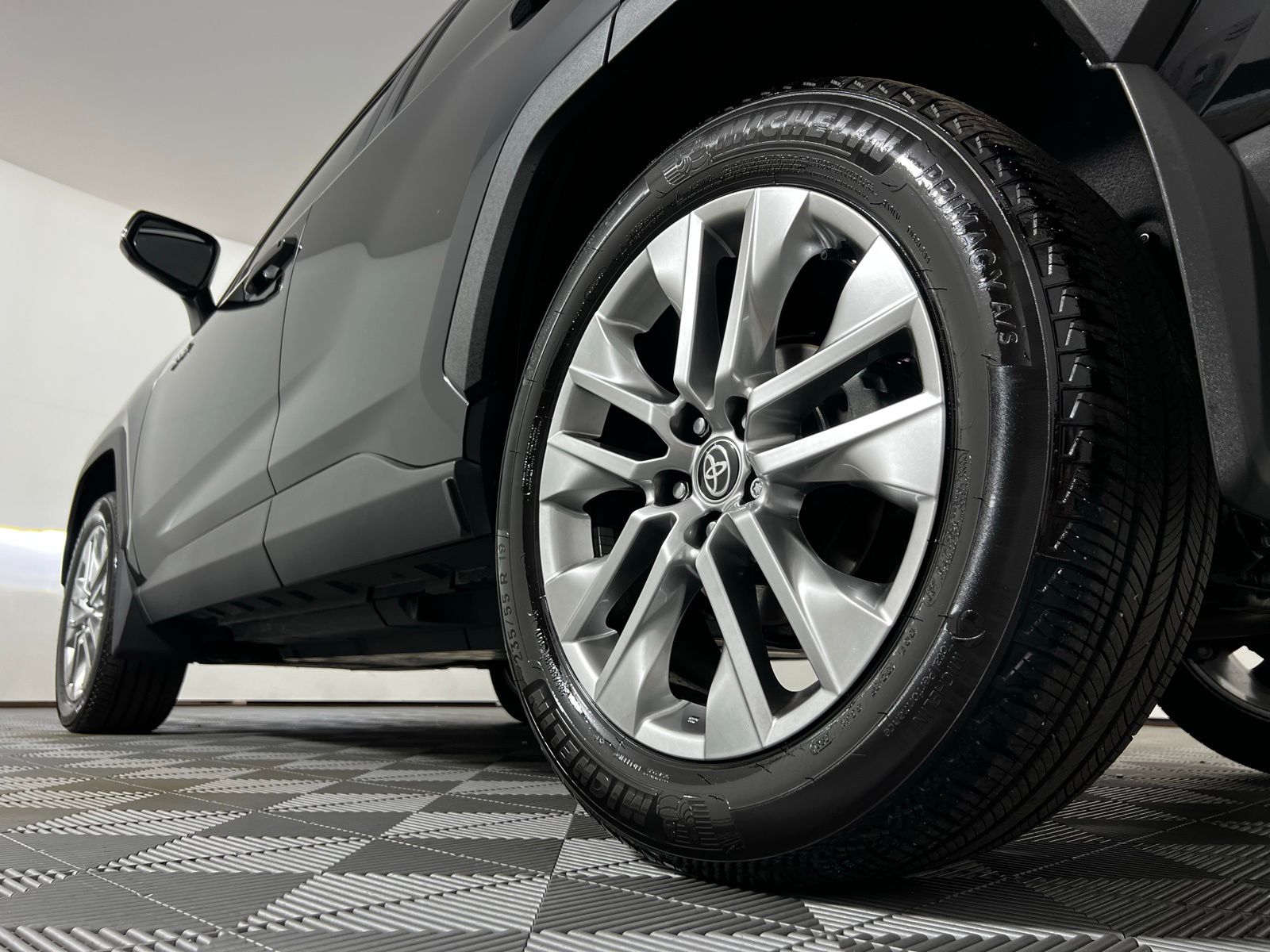 Thumbnail: 2025 Toyota RAV4 - 27