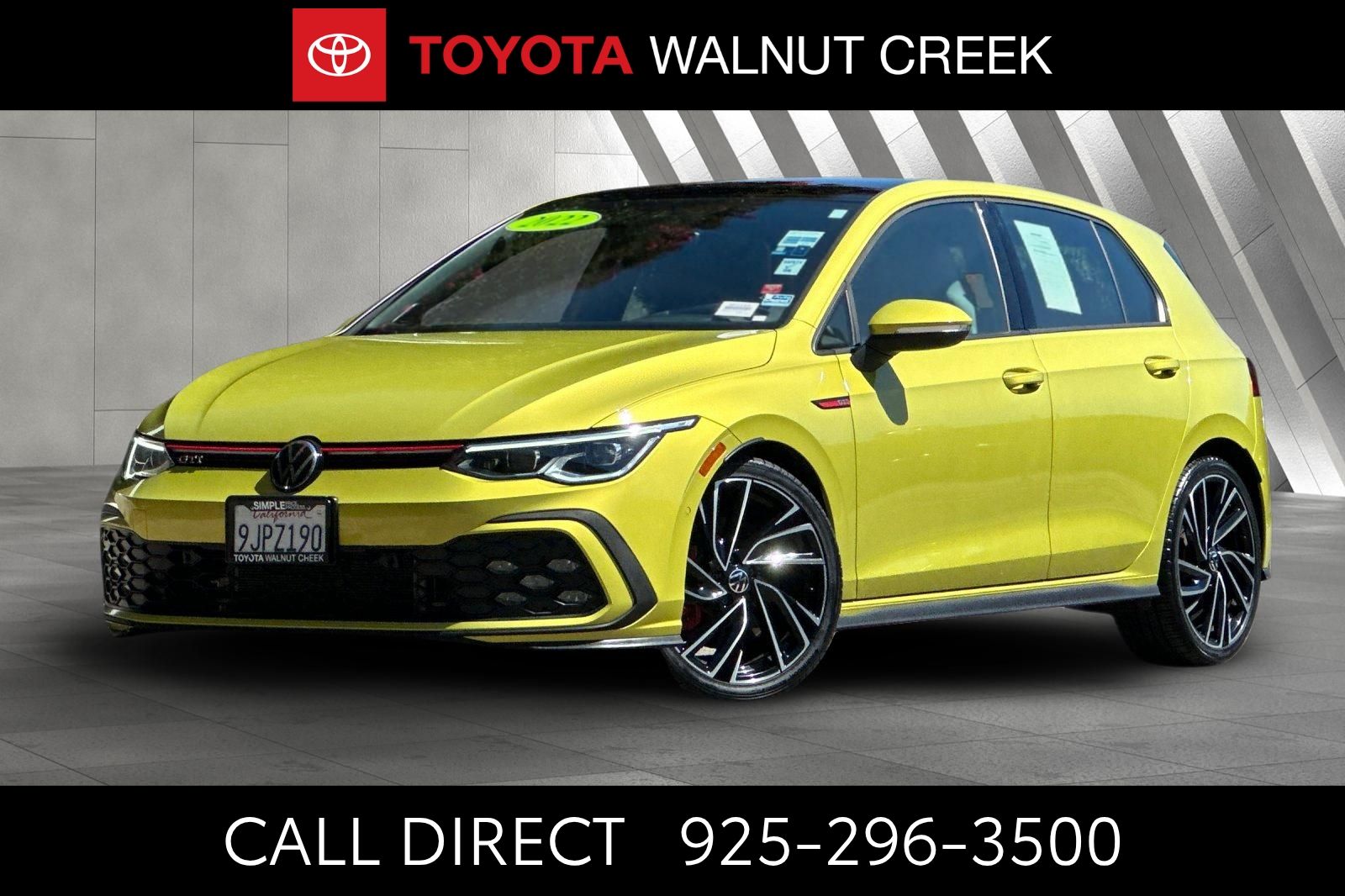 Pomelo Yellow Metallic 2022 Volkswagen Golf GTI Hatchback Front-Wheel Drive 7-Speed Dual Clutch