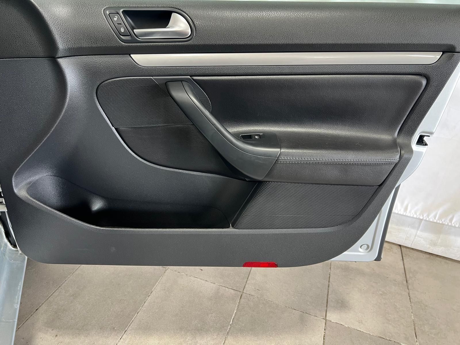 Used Car 2010 Volkswagen Jetta  For Sale Under $10,000 In Austin, Texas