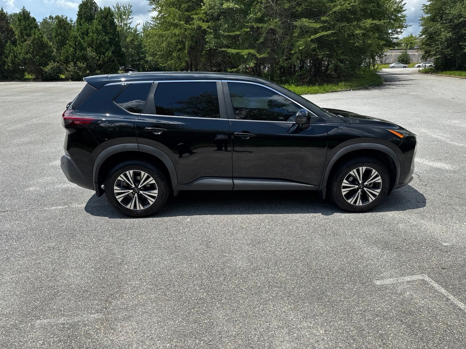 Used 2023 Black Nissan SV image 5