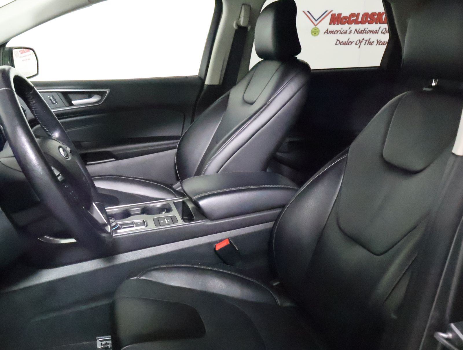 2022 Ford Edge Titanium photo