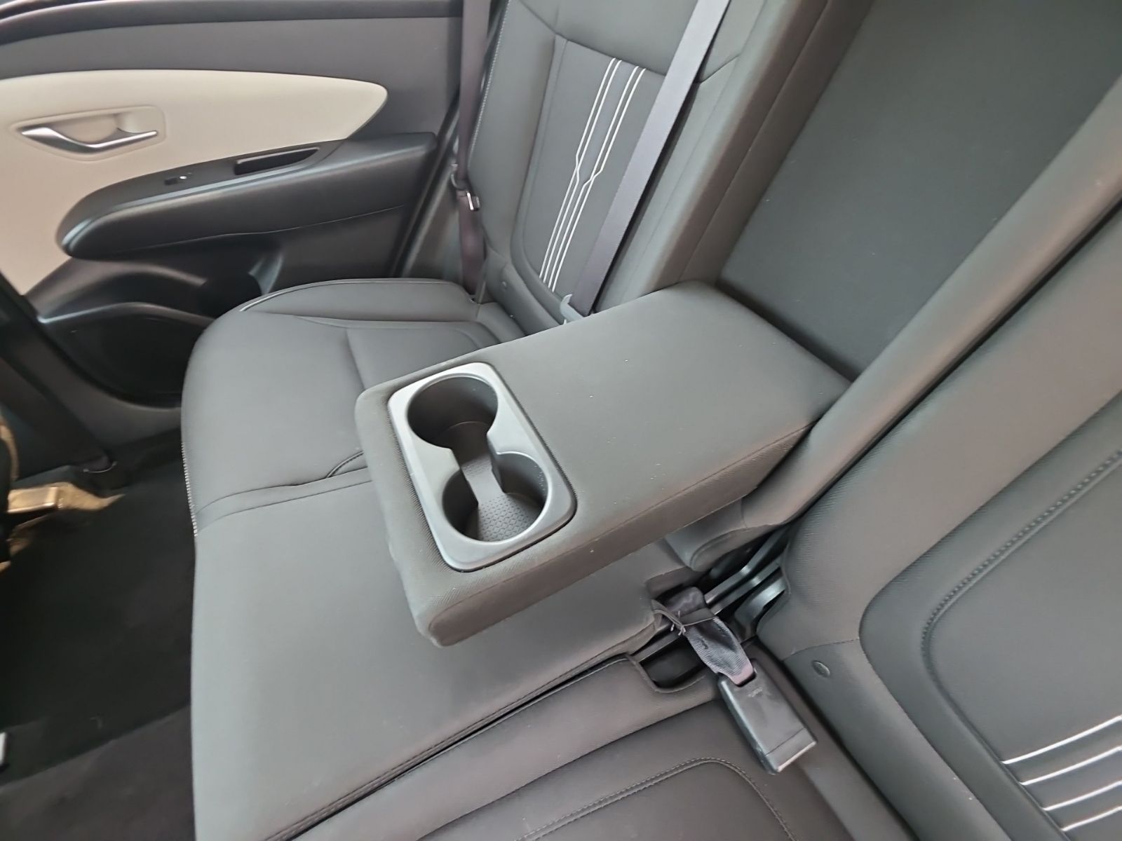 Used 2024 Black Hyundai SEL image 34