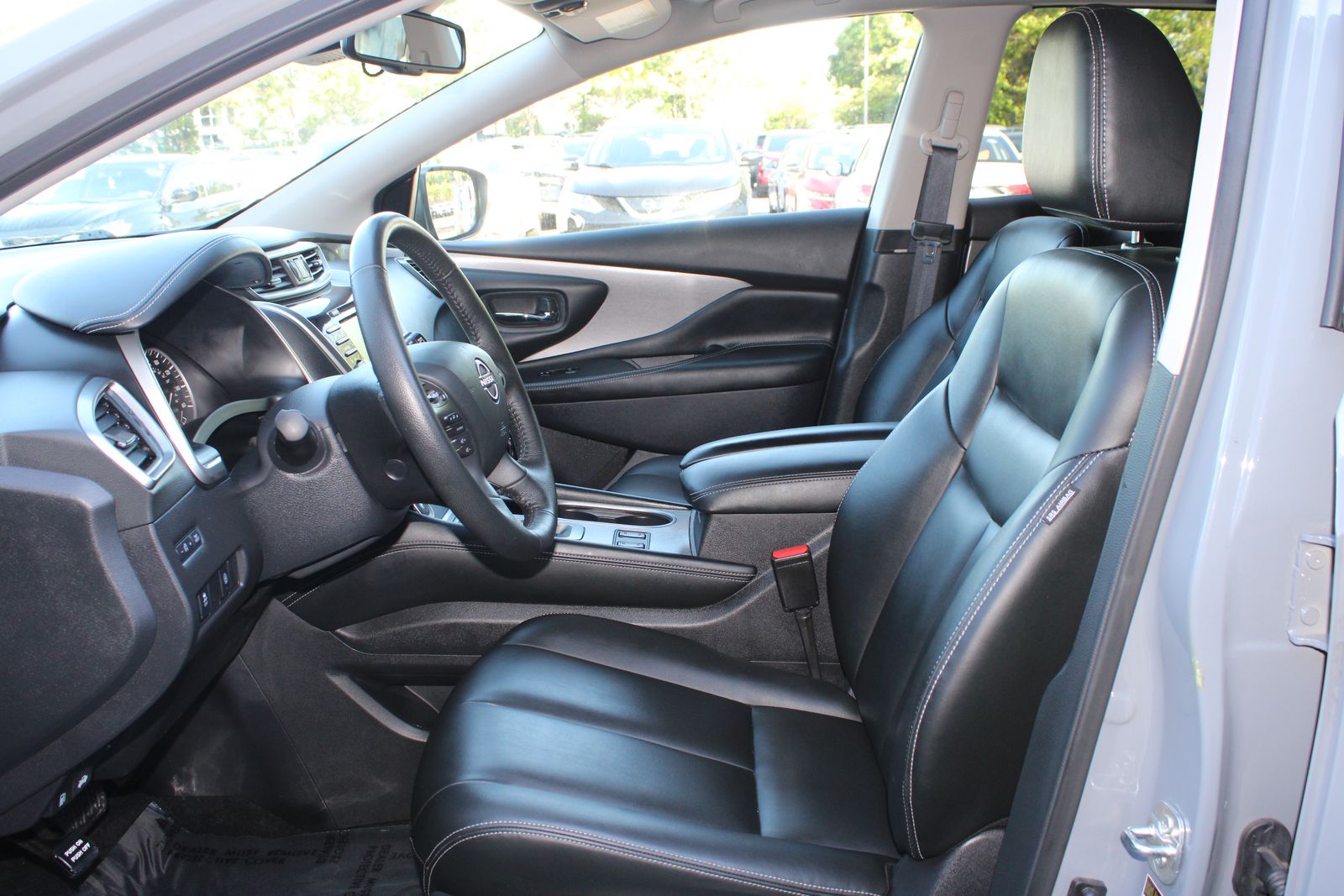 Used 2024 Gray Nissan SV image 11